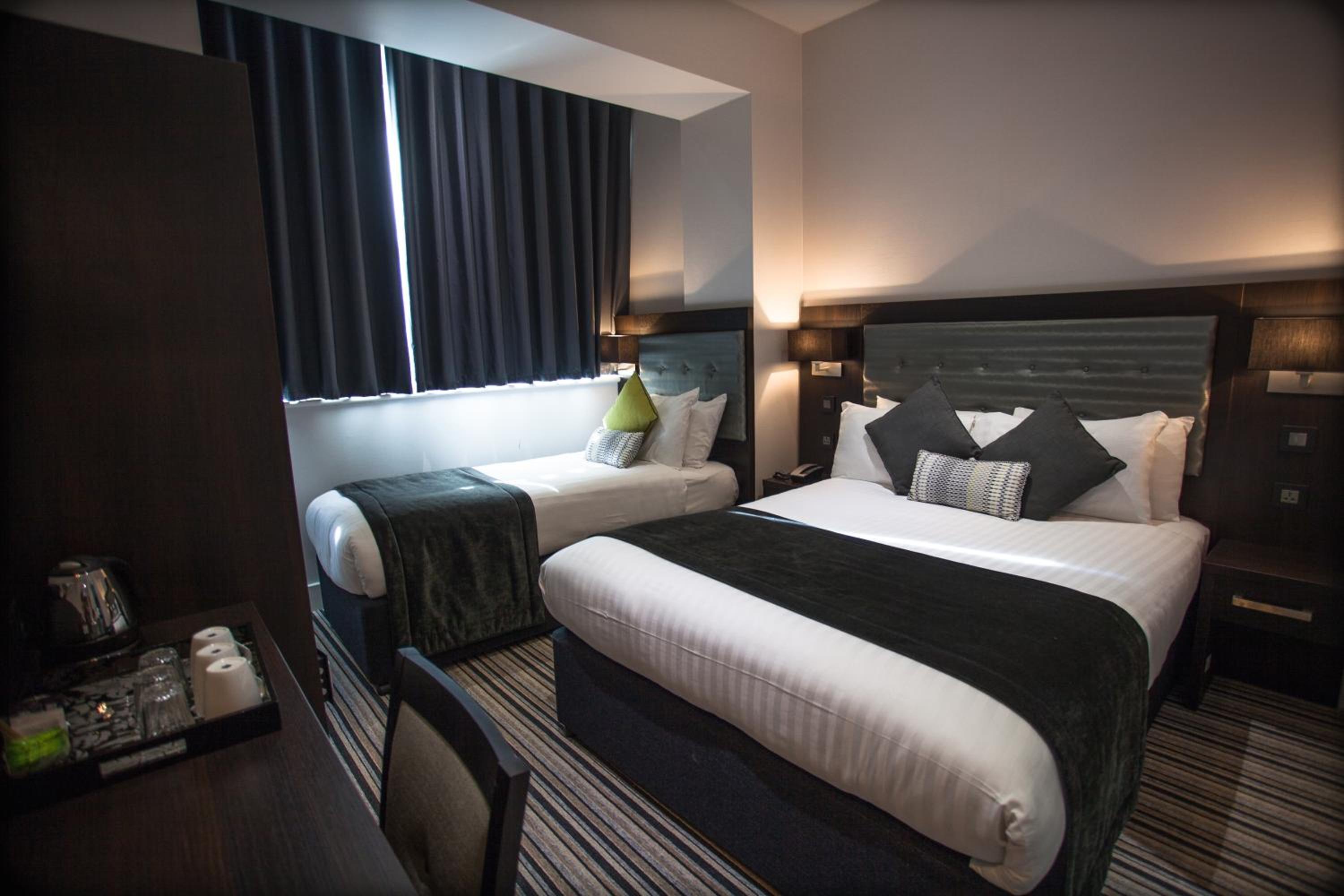 Triple Room with Private Bathroom photo 3