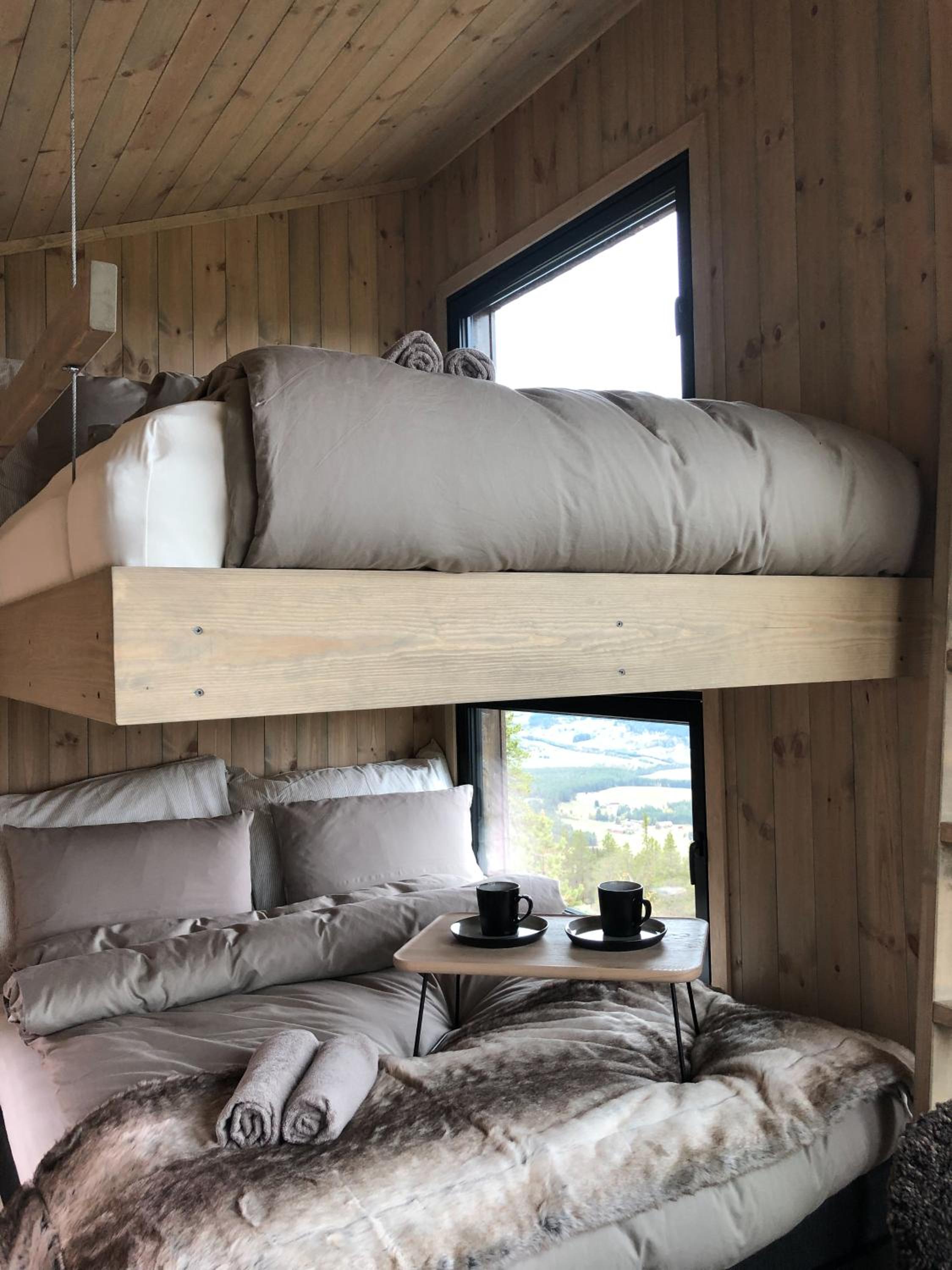 Quadruple Room with Mountain View photo 3