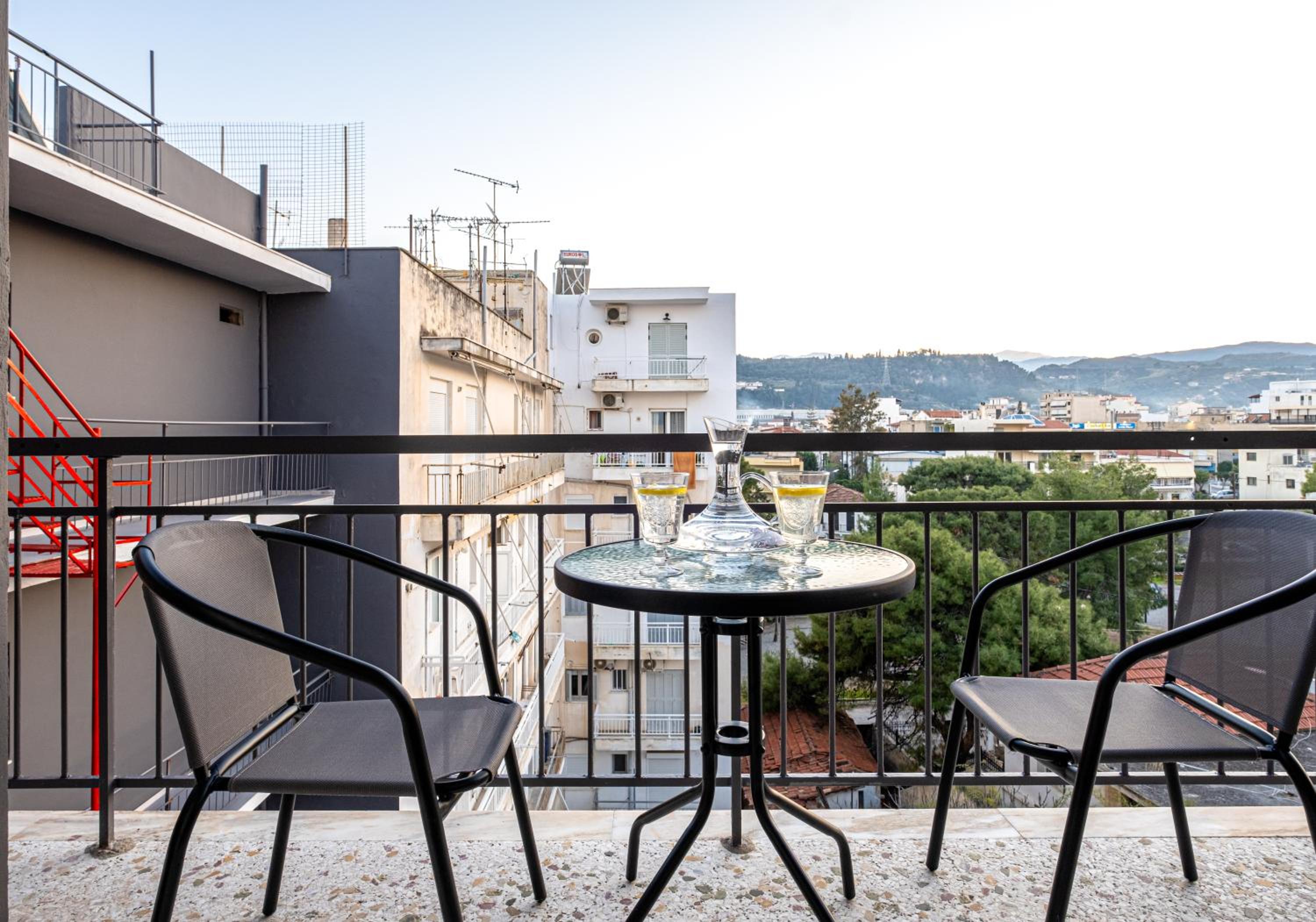 Triple Room with City View photo 2
