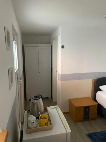 Single Room with Shower photo 2