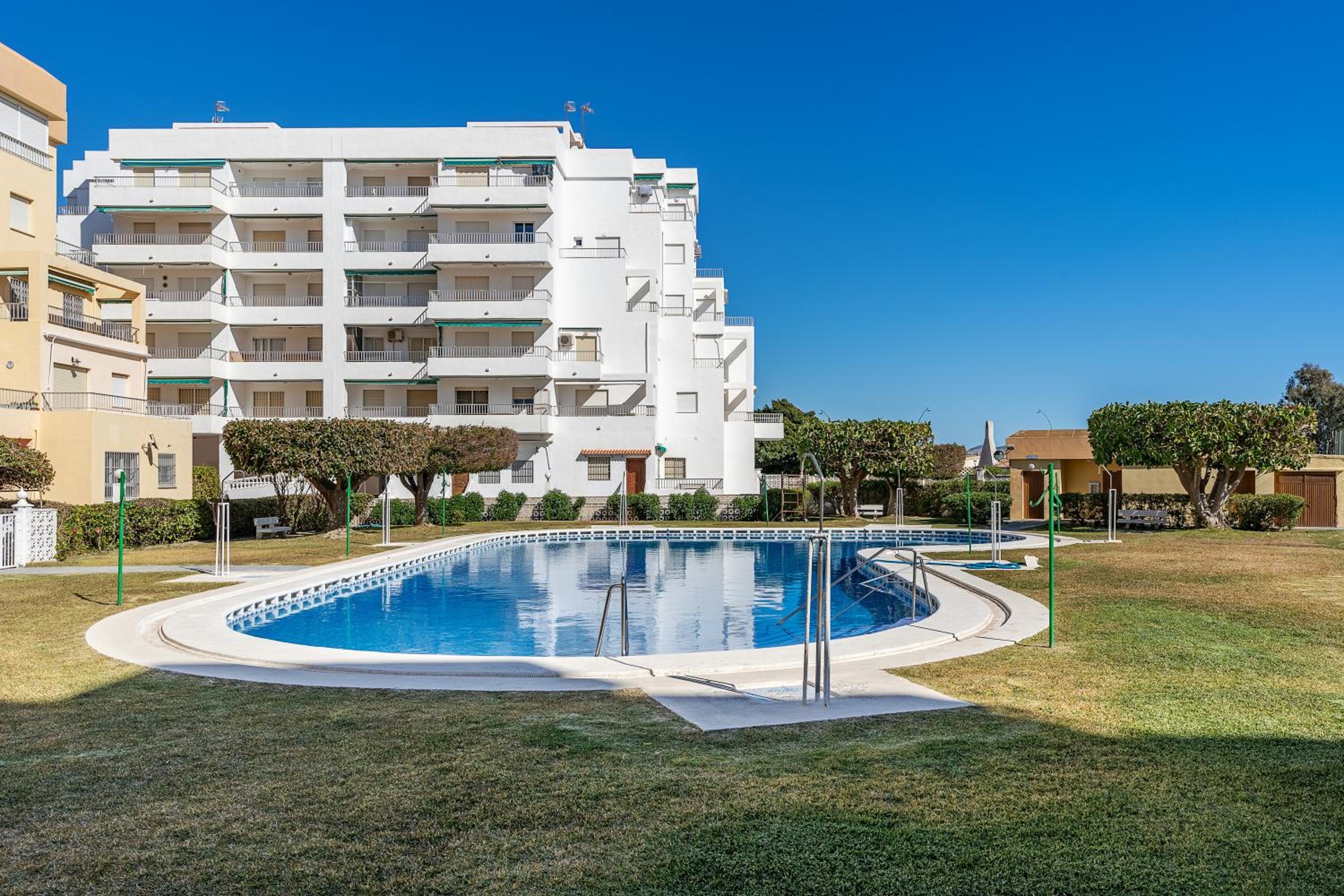 Two-Bedroom Deluxe Apartment with Ocean View photo 2