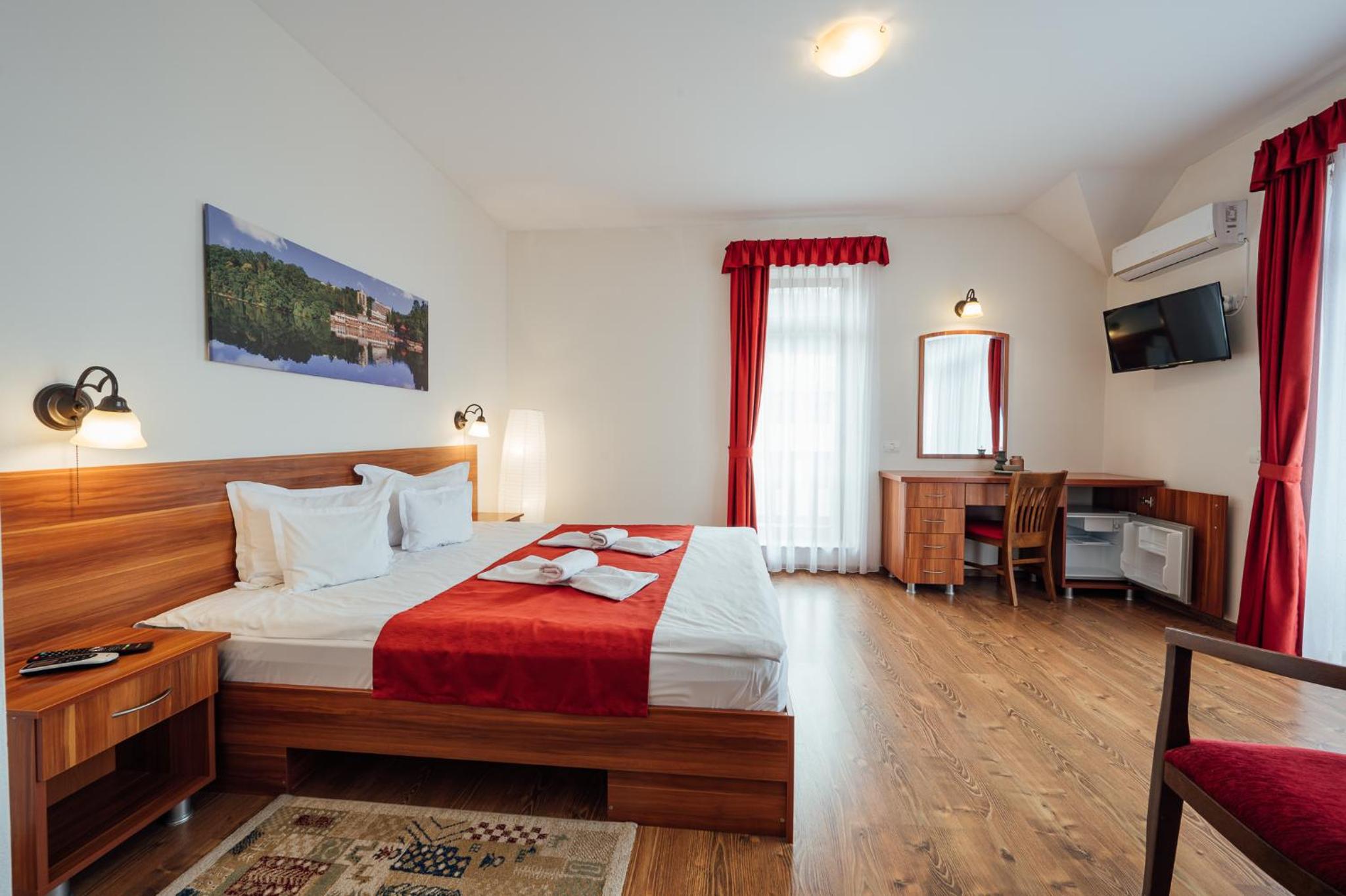 Superior Double Room - Photo 1
