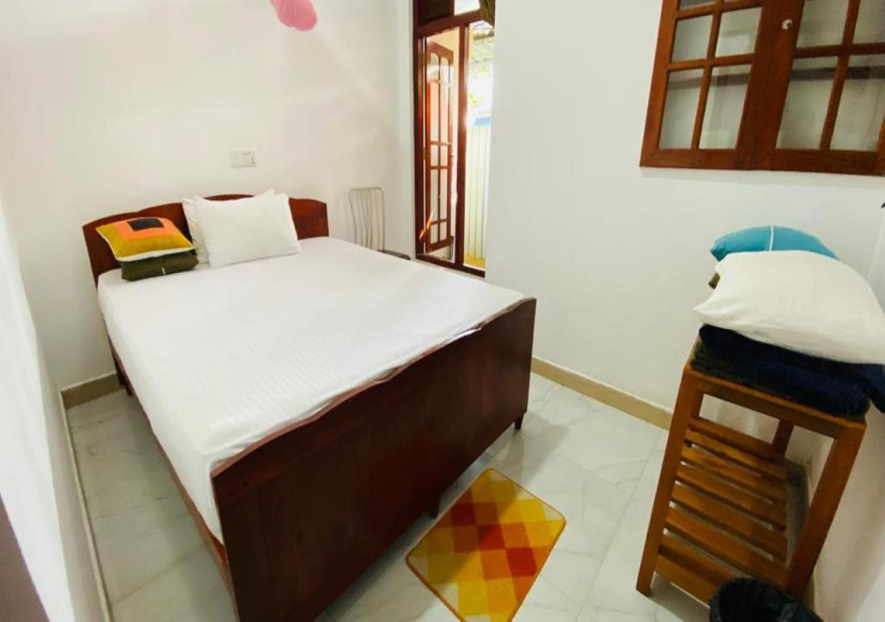 Economy Double Room photo 2