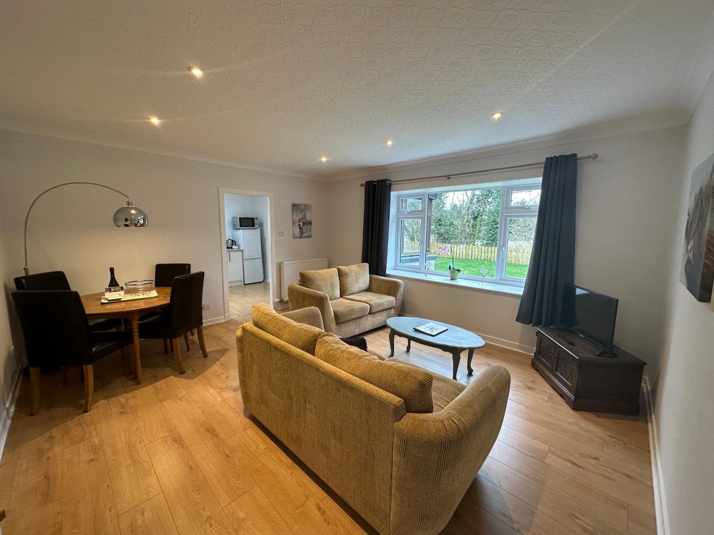 Three-Bedroom House photo 2