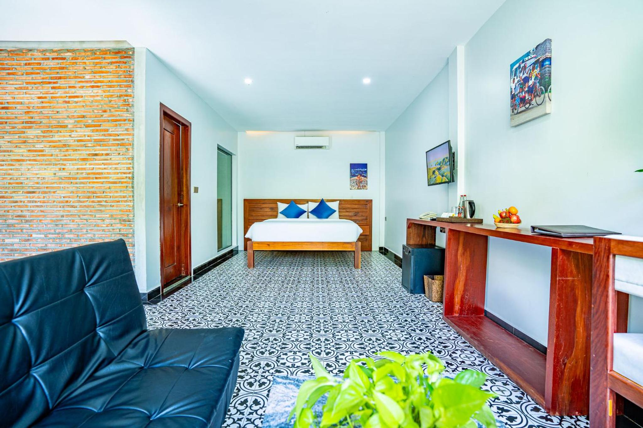 Luxury Double Bedroom Pool View - Free Shuttle to Town