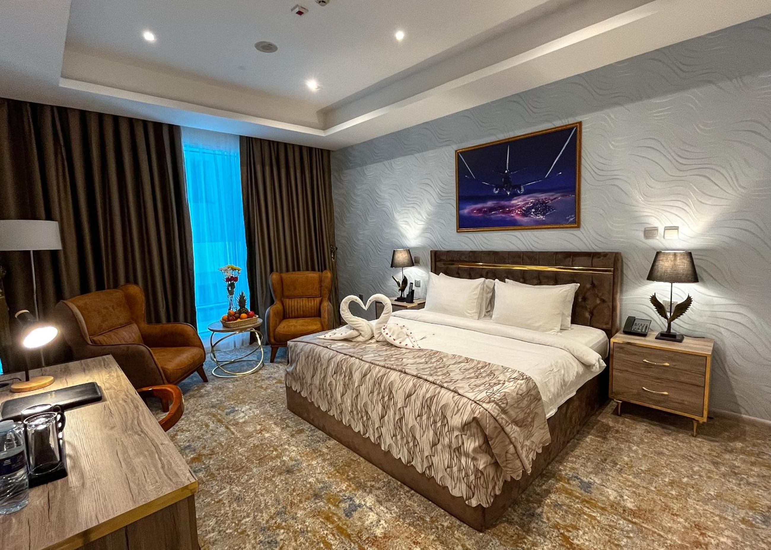 Standard King Room photo 1