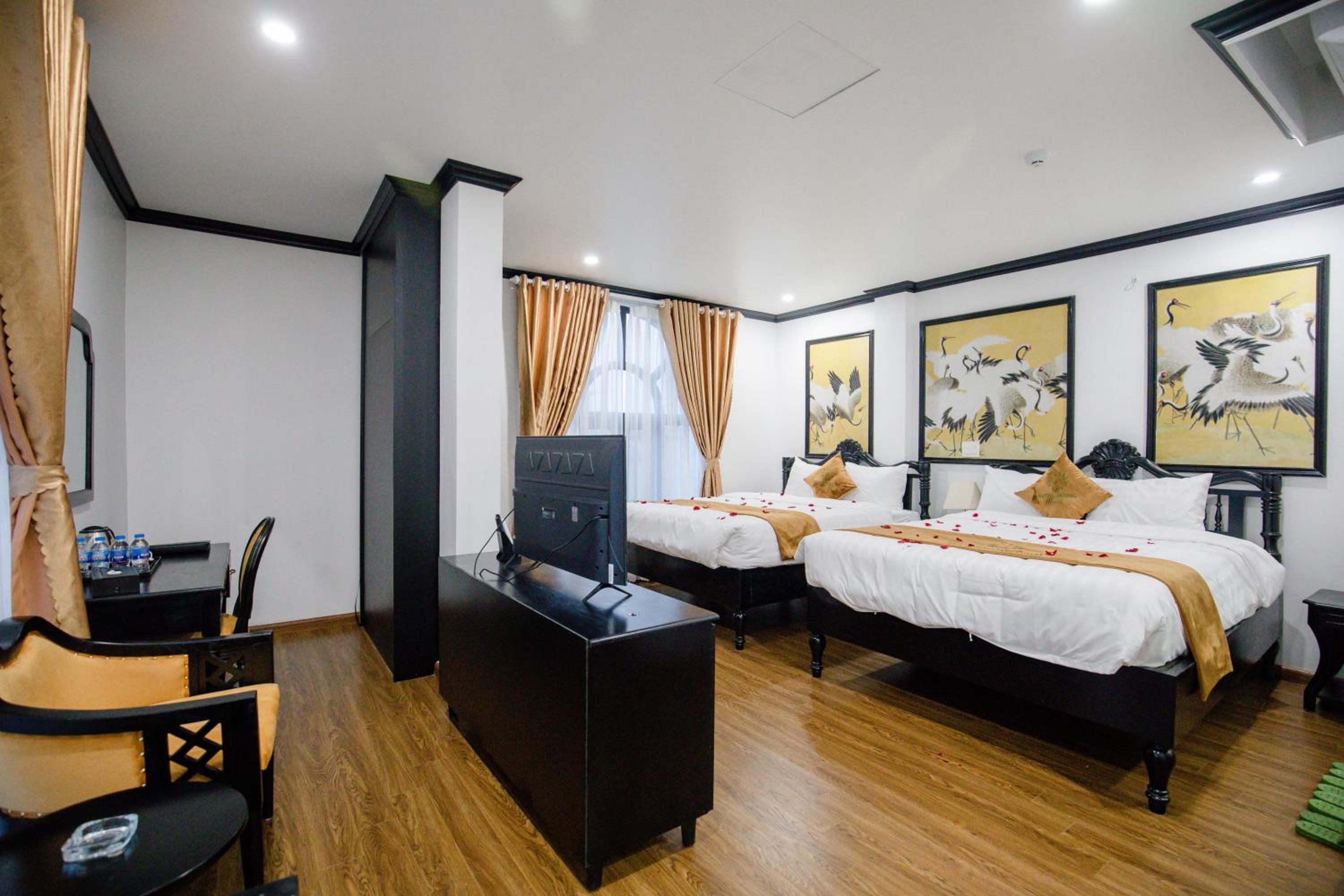 Deluxe Family Room photo 2