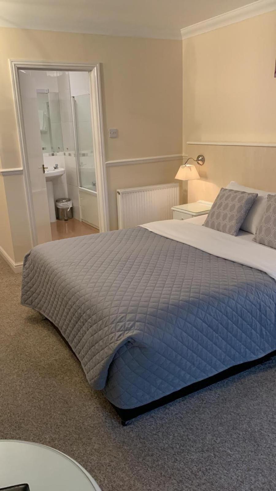 Double Room - Photo 4