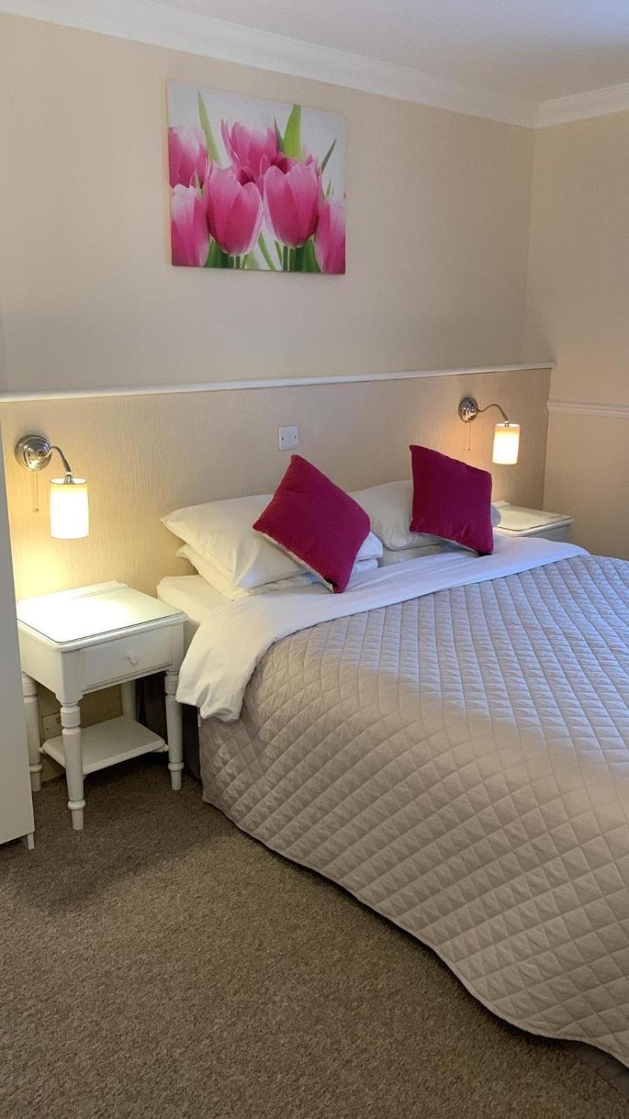 Double Room - Photo 5