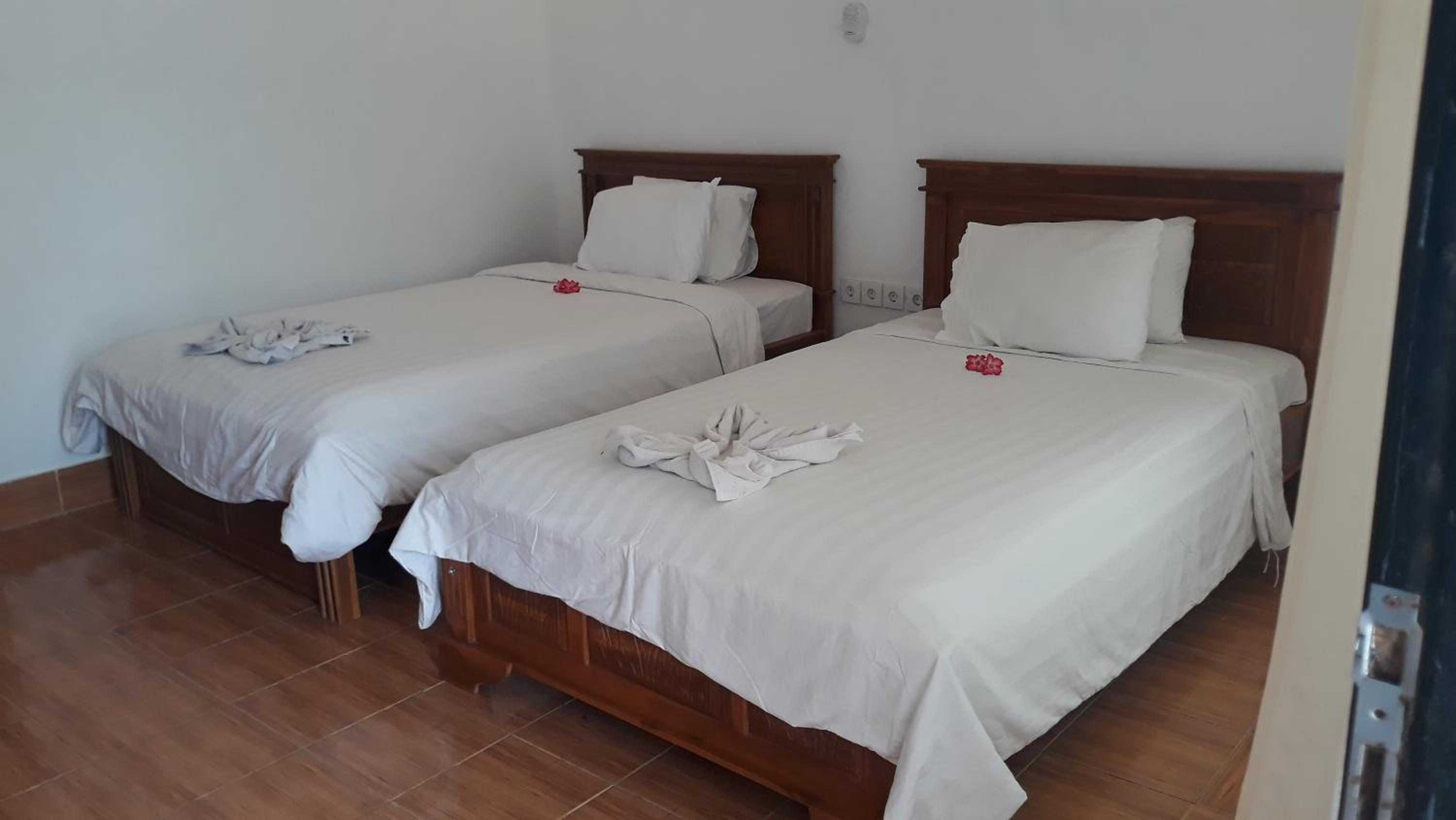 Twin Room - Photo 1
