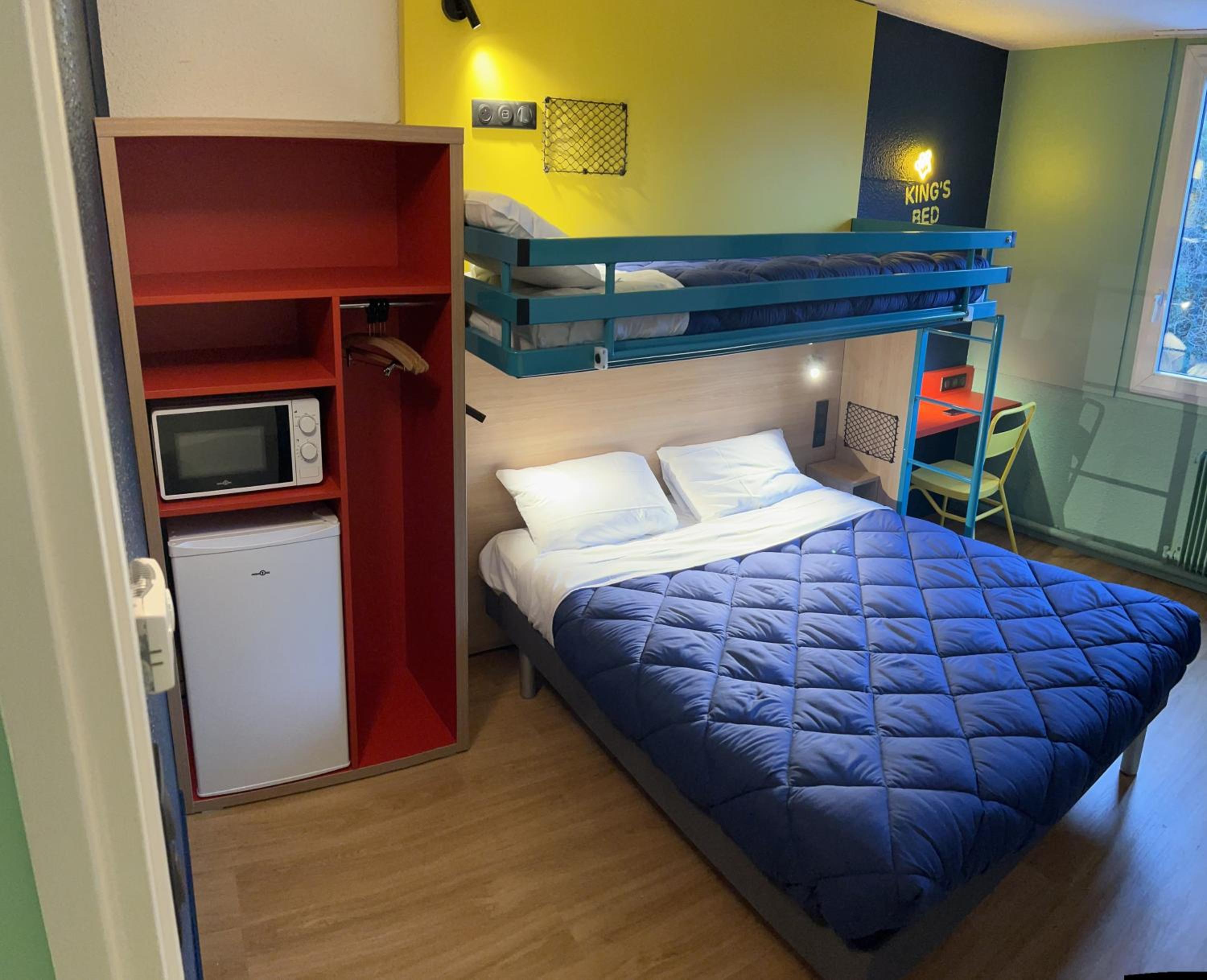 1 Double Bed