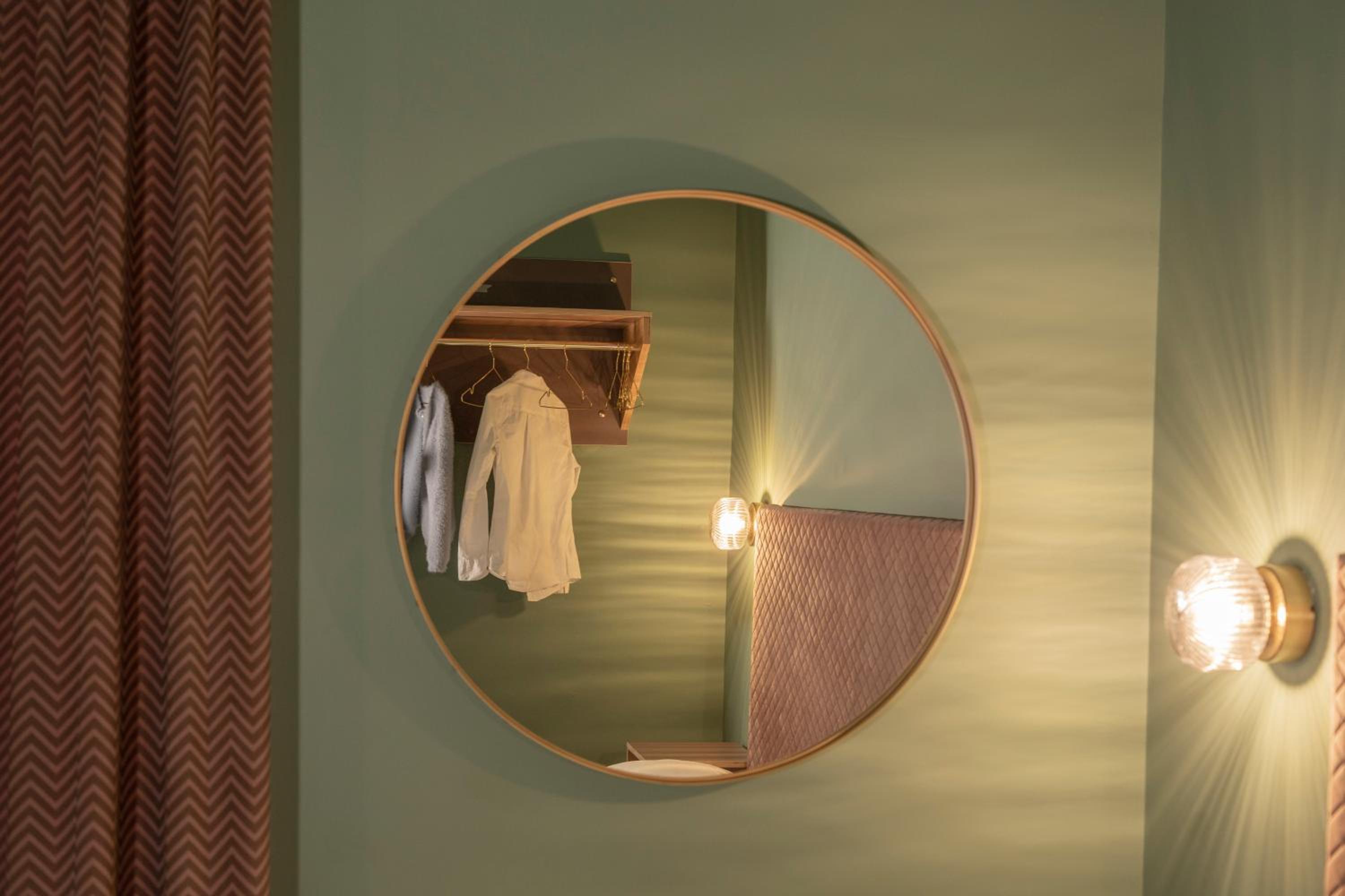 Two Connecting Double Rooms thumbnail 6