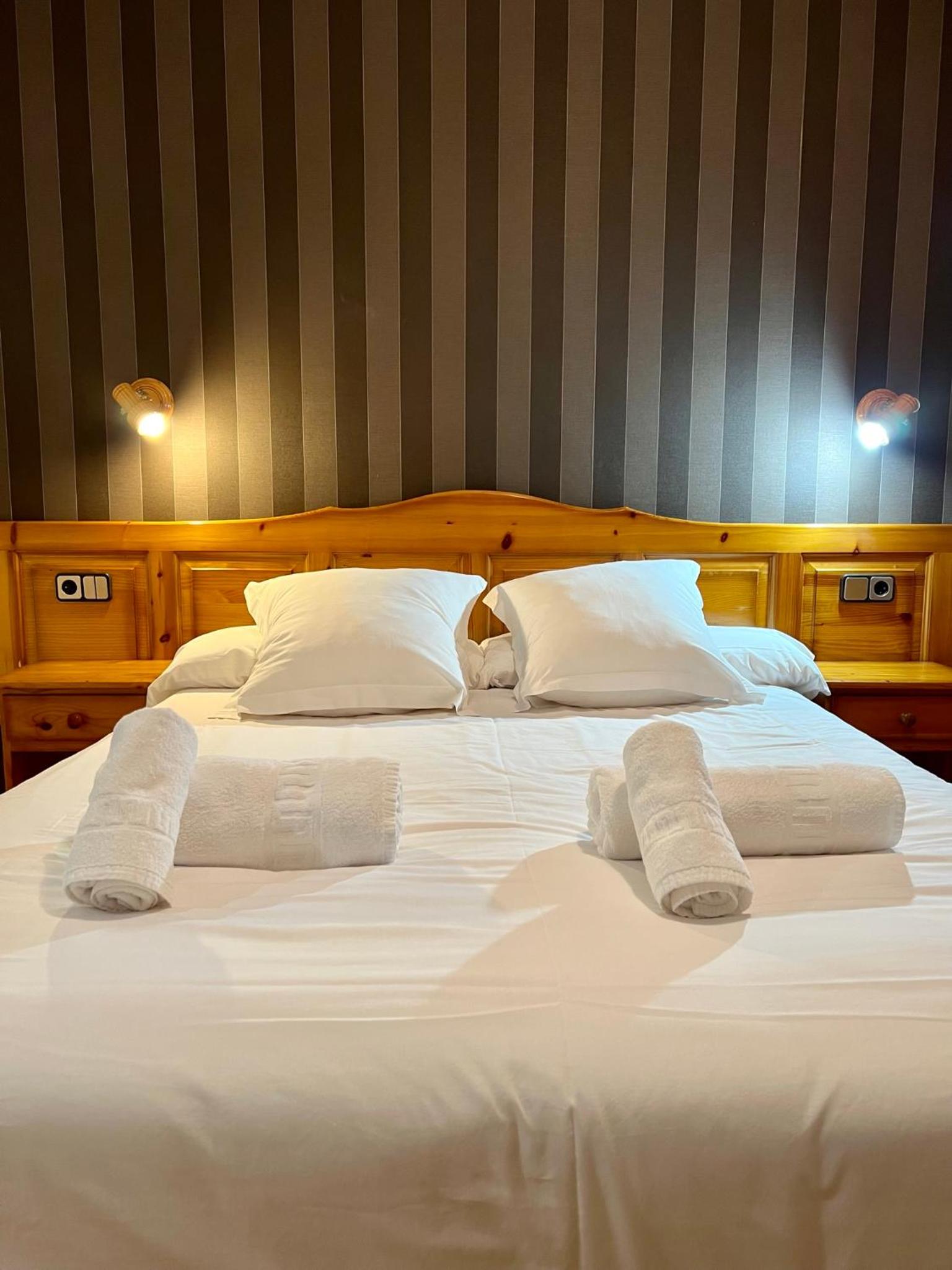 Habitación Doble Estándar o con Dos Camas Individuales.