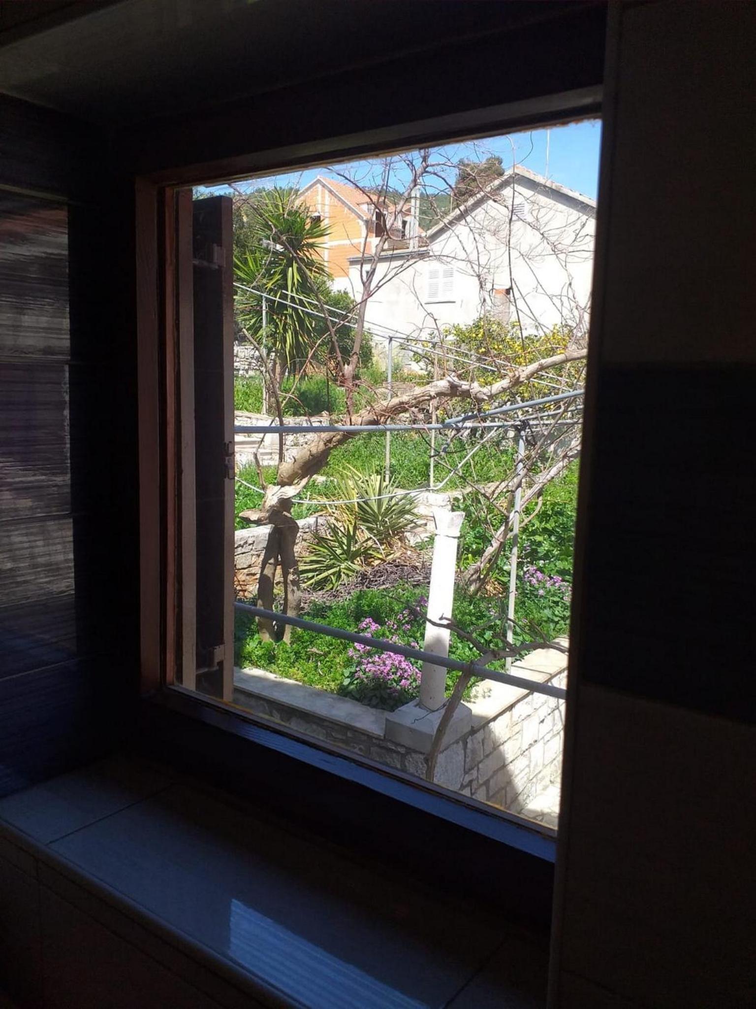 Three Bedroom Apartment with Balcony and Sea View photo 3