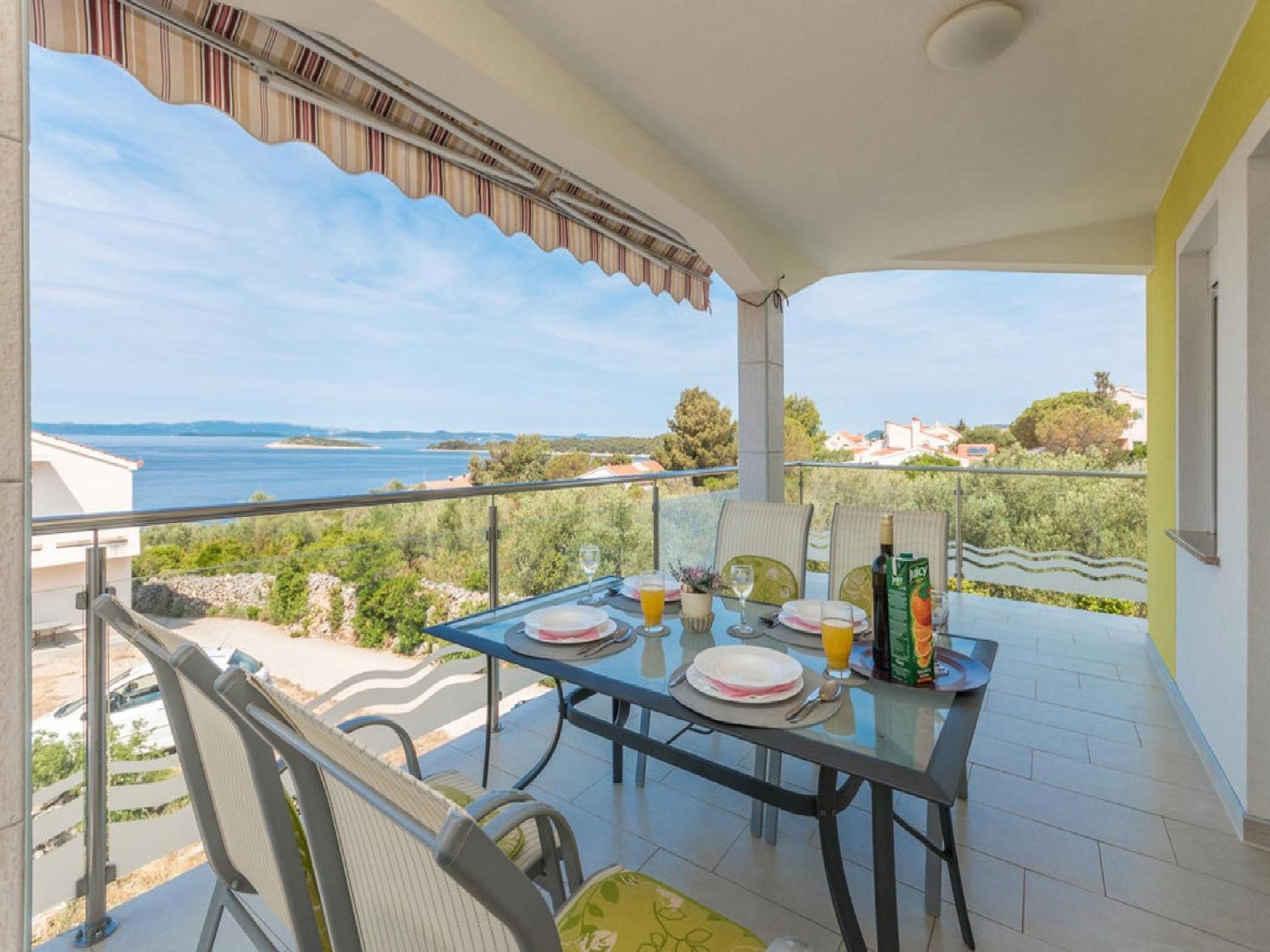 Two Bedroom Apartment with Sea View and Terrace photo 2