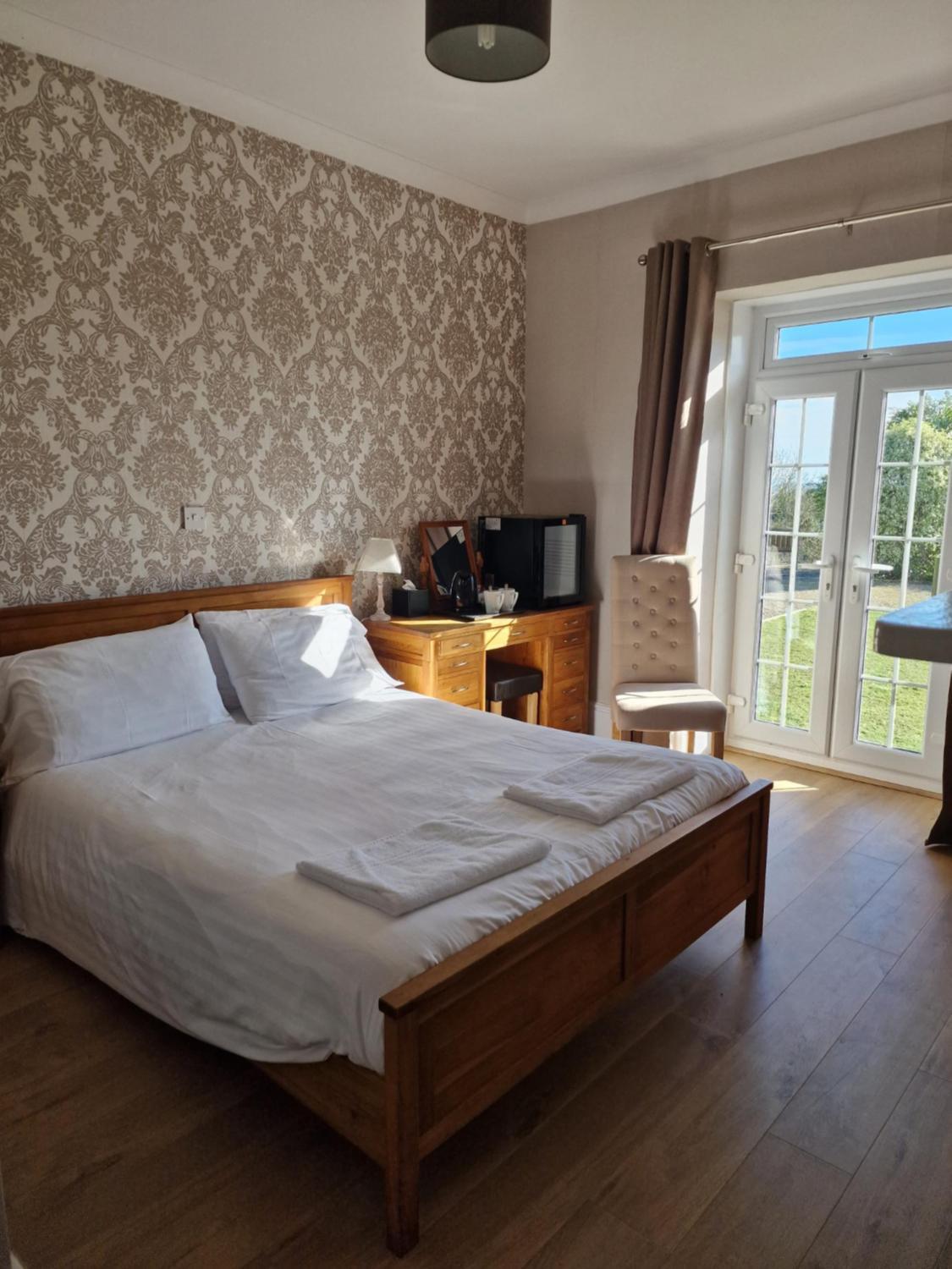 Double Room - Pet Friendly - Photo 2