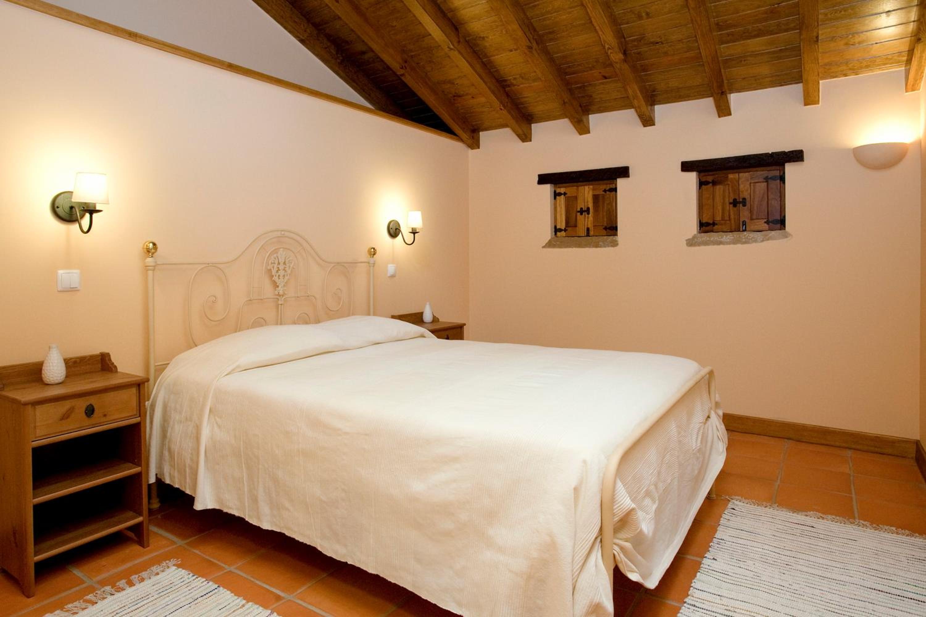 One-Bedroom House photo 1