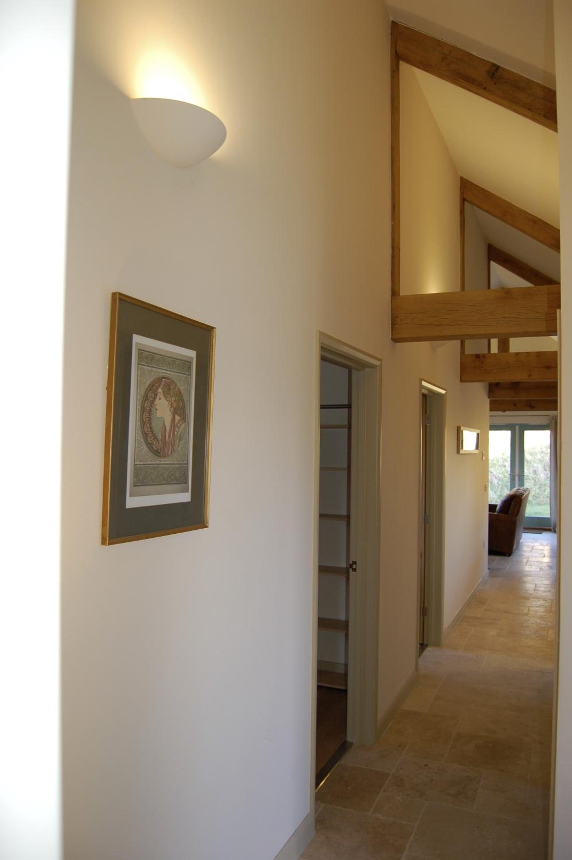 Three-Bedroom House photo 3