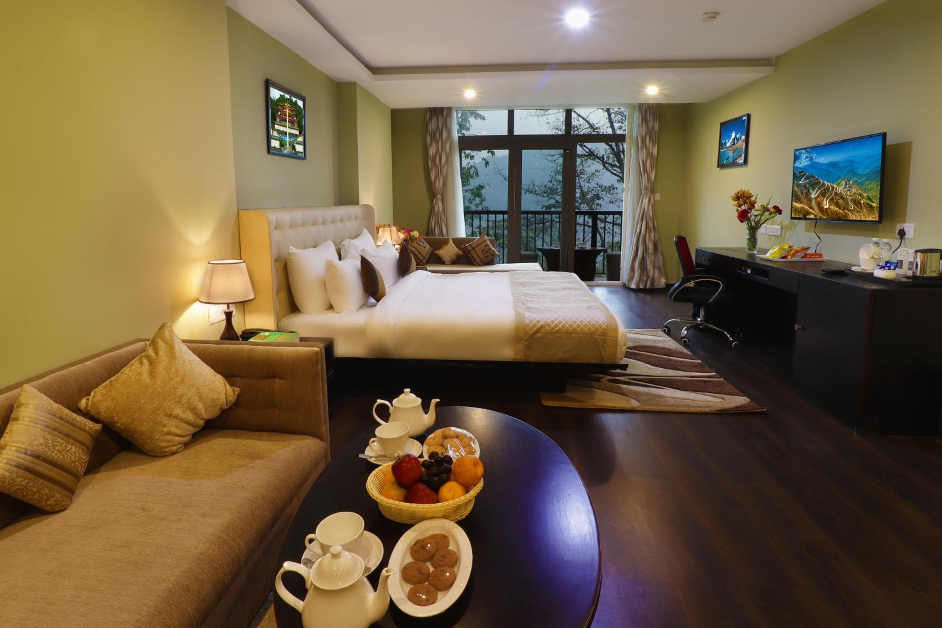 Junior Suite with Balcony