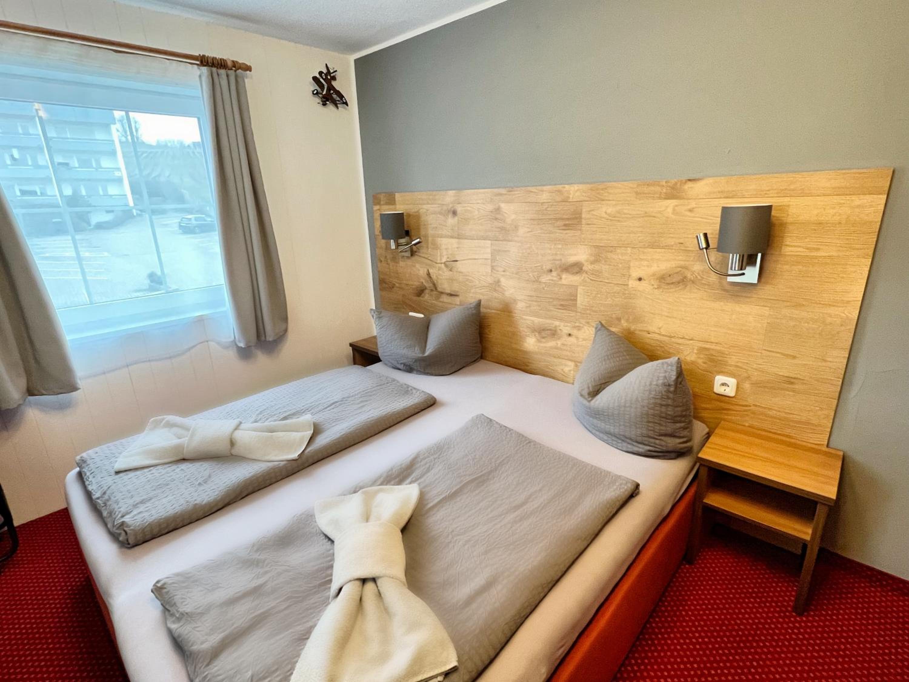 Double Room with extra bed and large Community terrace  - Photo 9