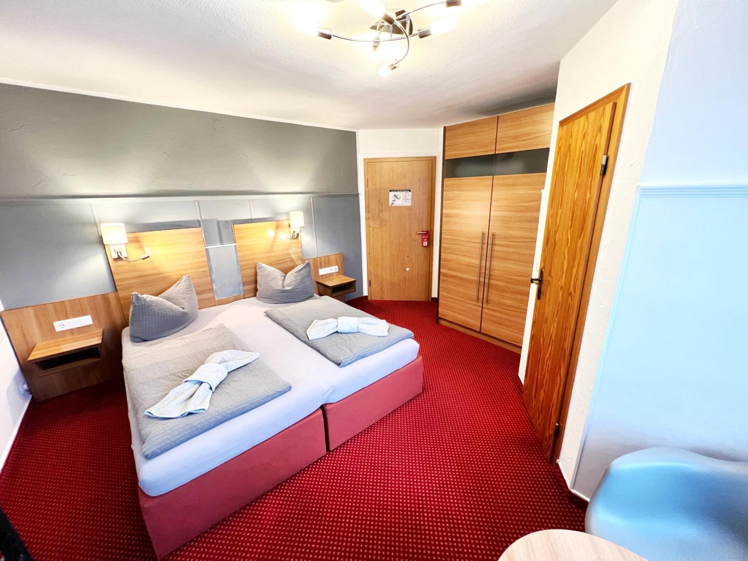 Double Room with extra bed and large Community terrace  - Photo 19