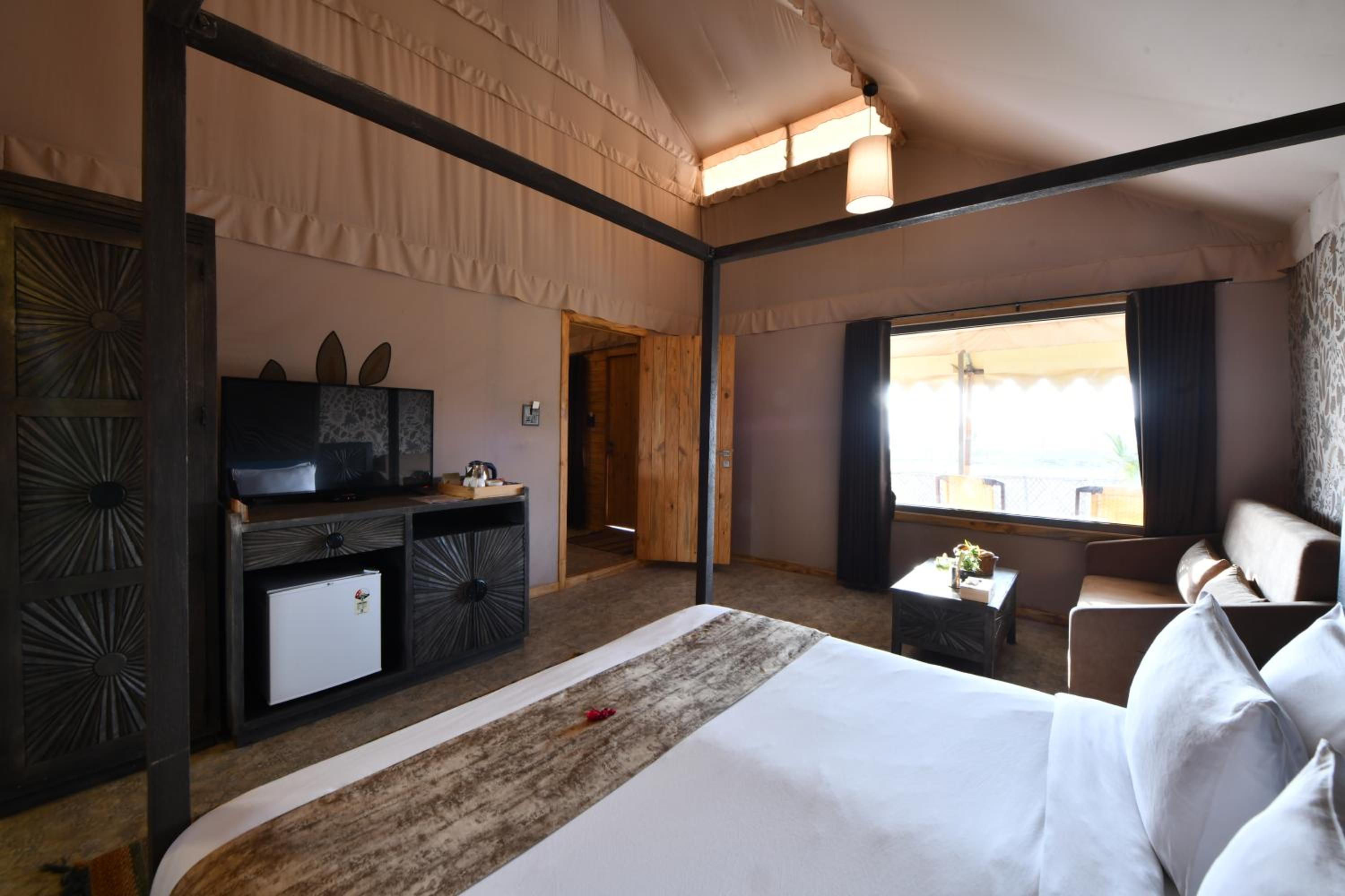 Hazel Suite - Photo 1