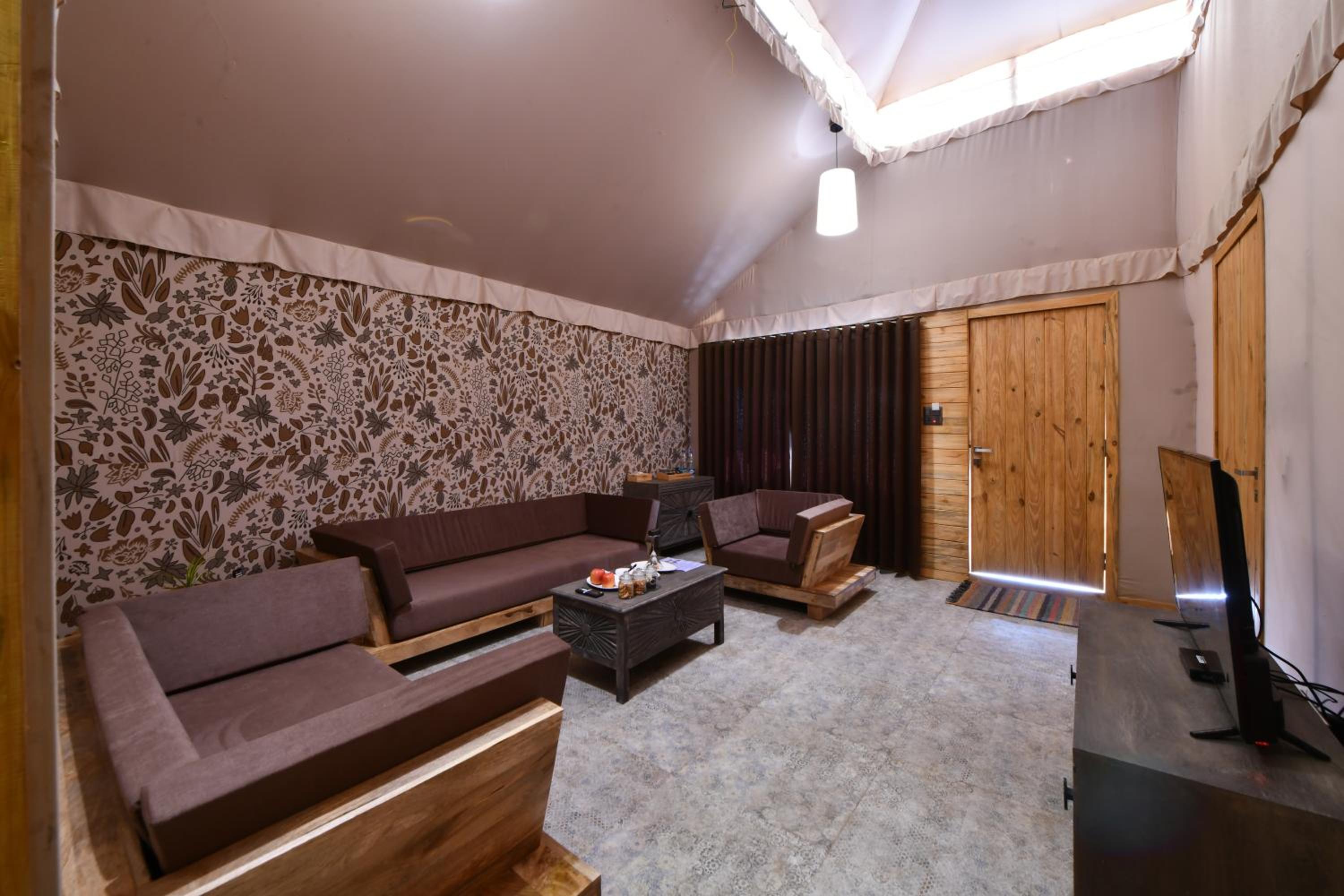 Hazel Suite - Photo 7