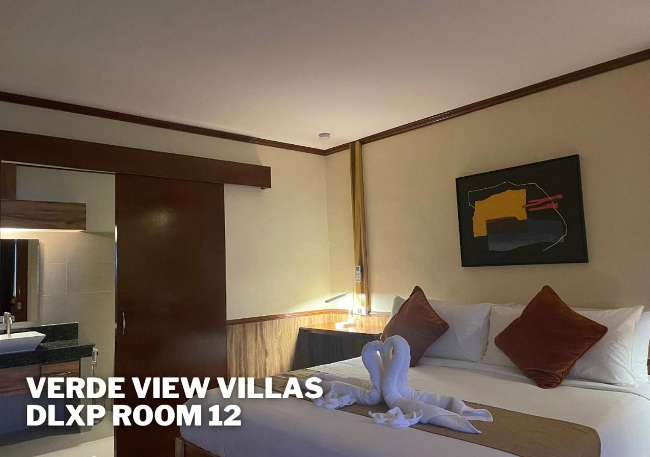 Deluxe King Suite photo 3