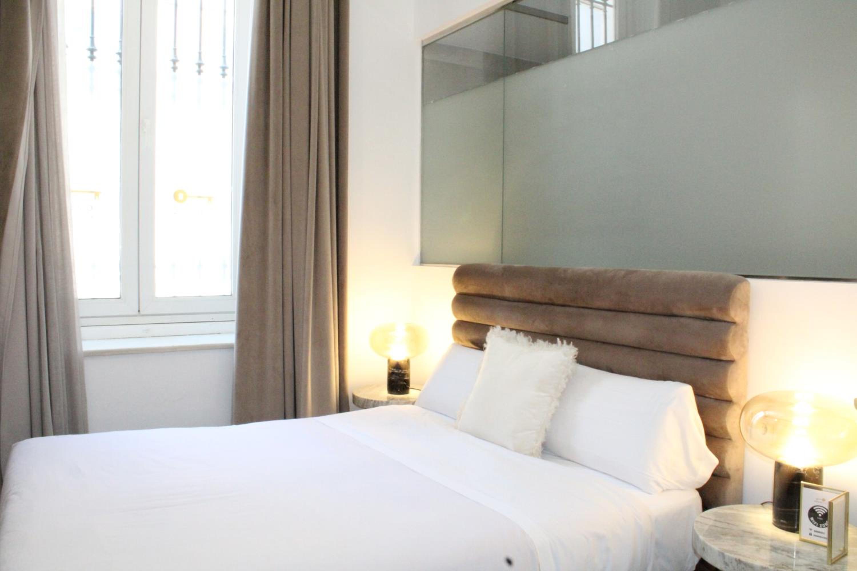 Double Room - Photo 29
