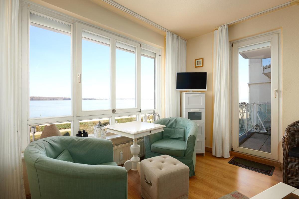 Apartment with Sea View photo 3