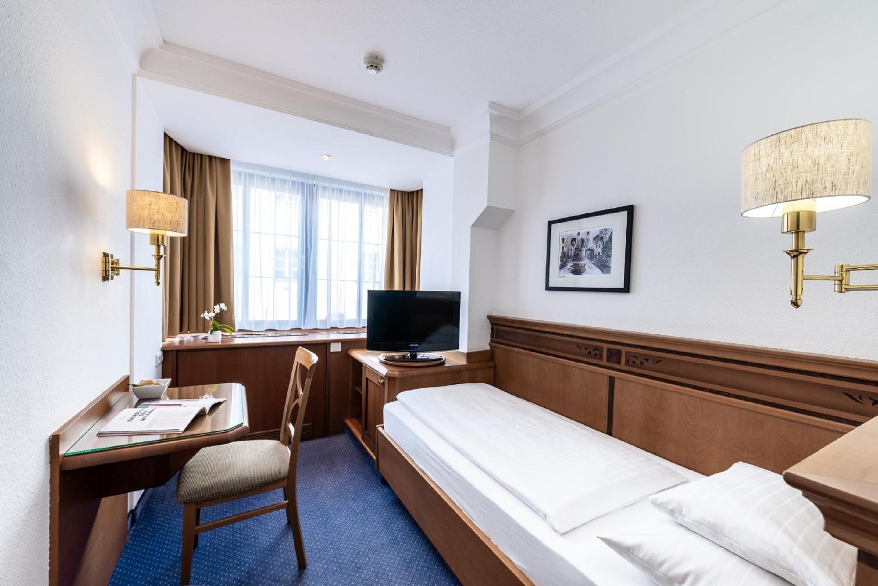 Classic Single Room