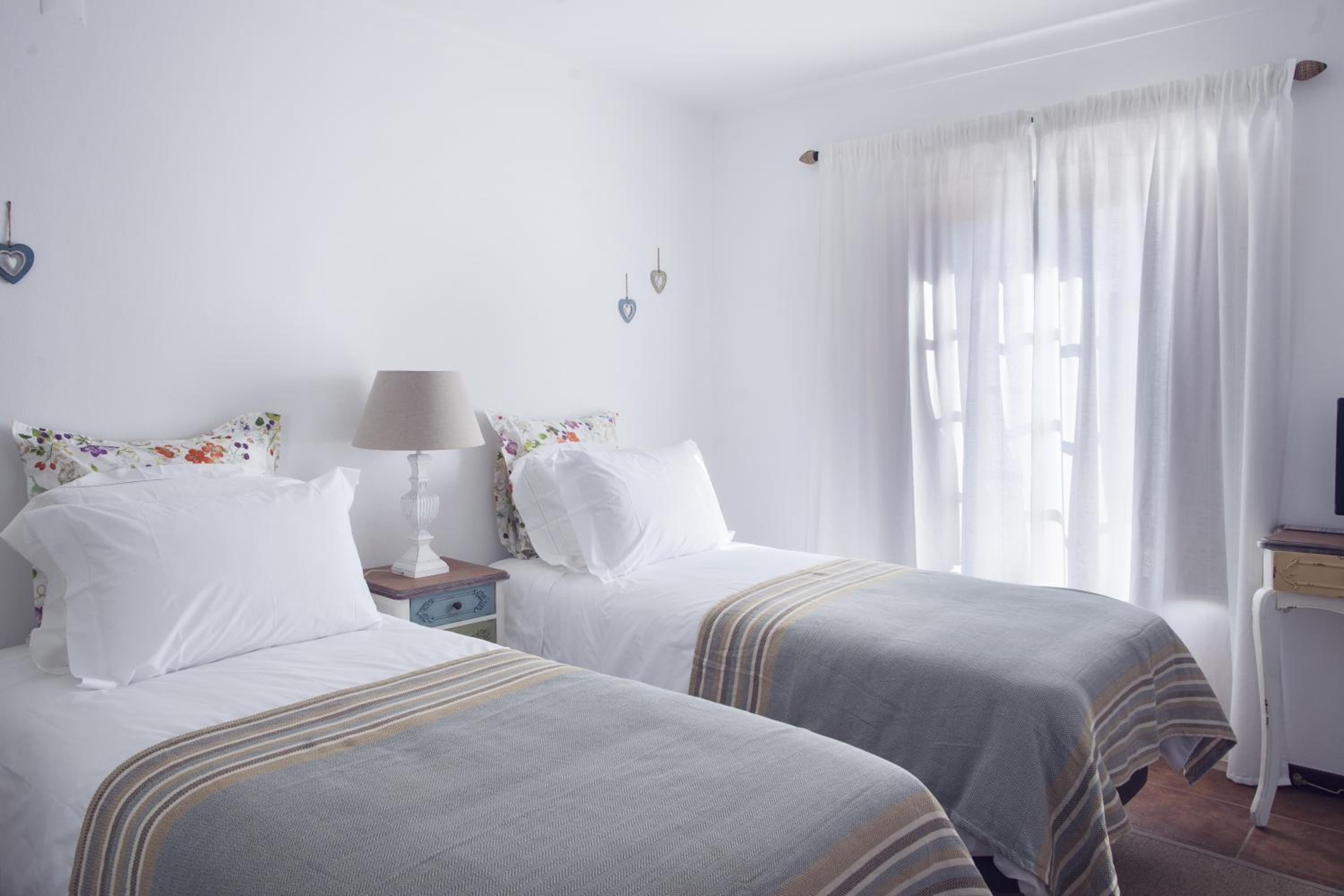 Double or Twin Room with Garden View - Photo 1