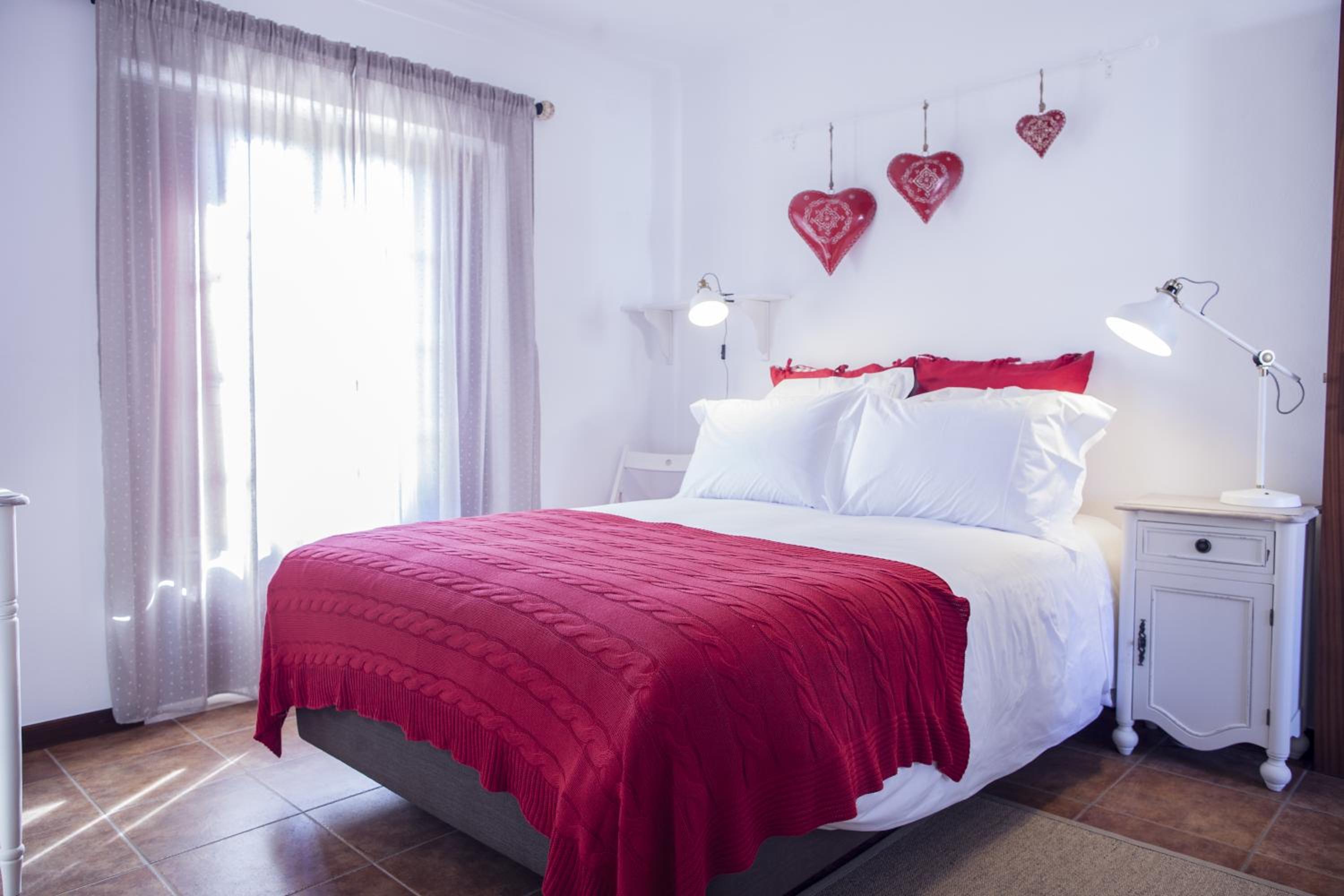 Double Room with Garden View - Photo 3