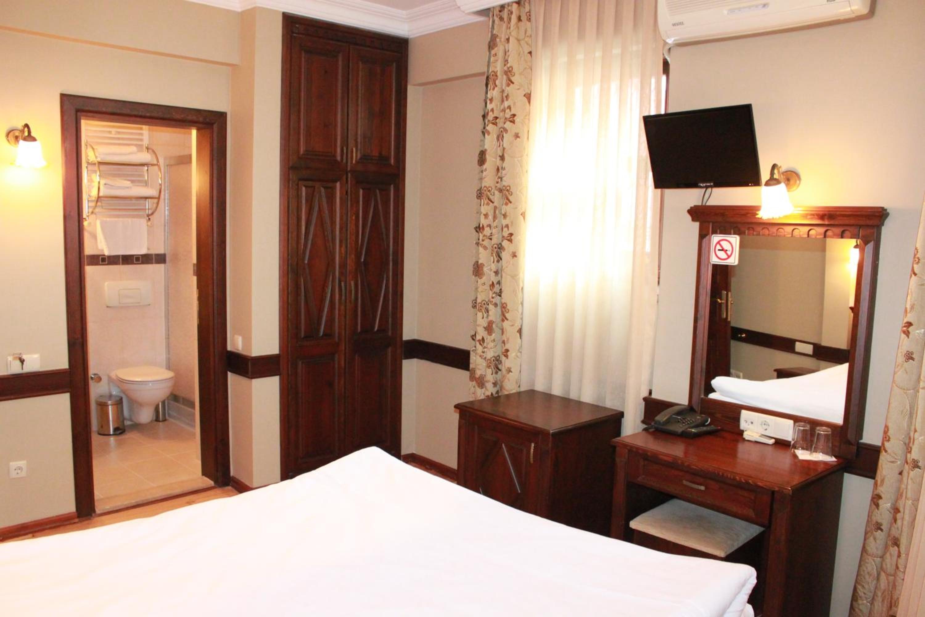 Standard Double Room photo 1