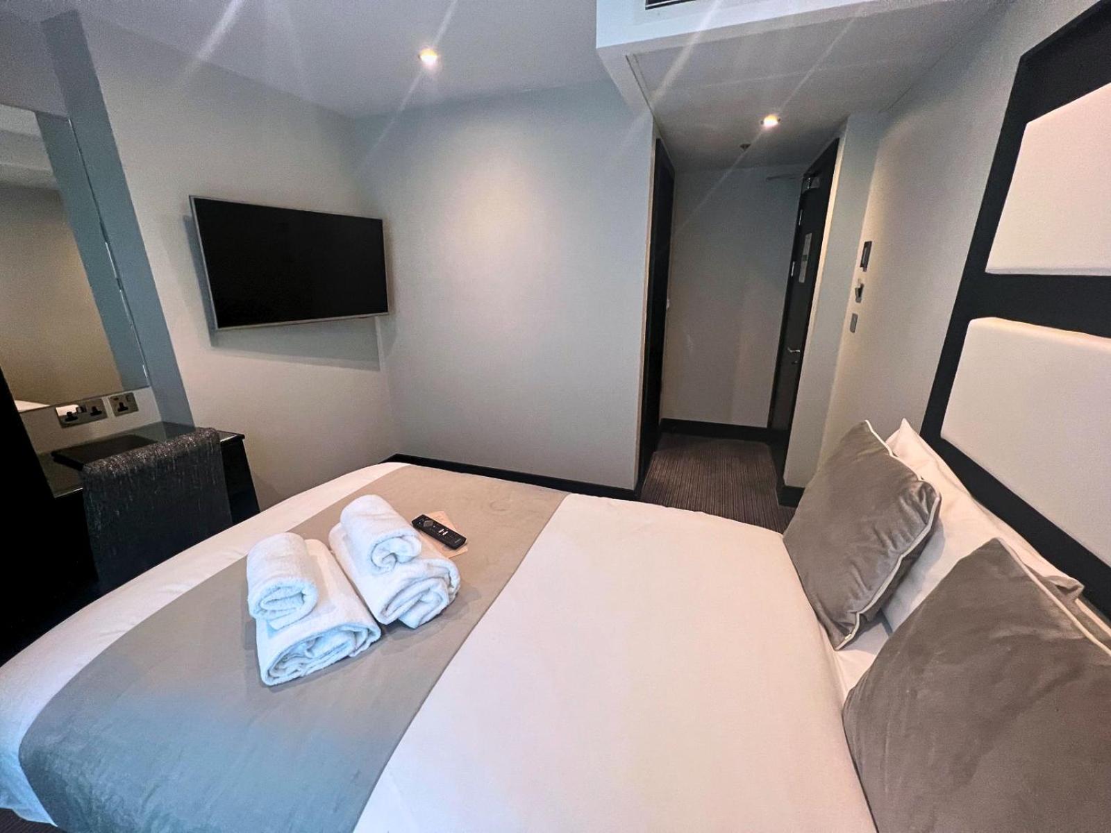Small Double Room photo 1