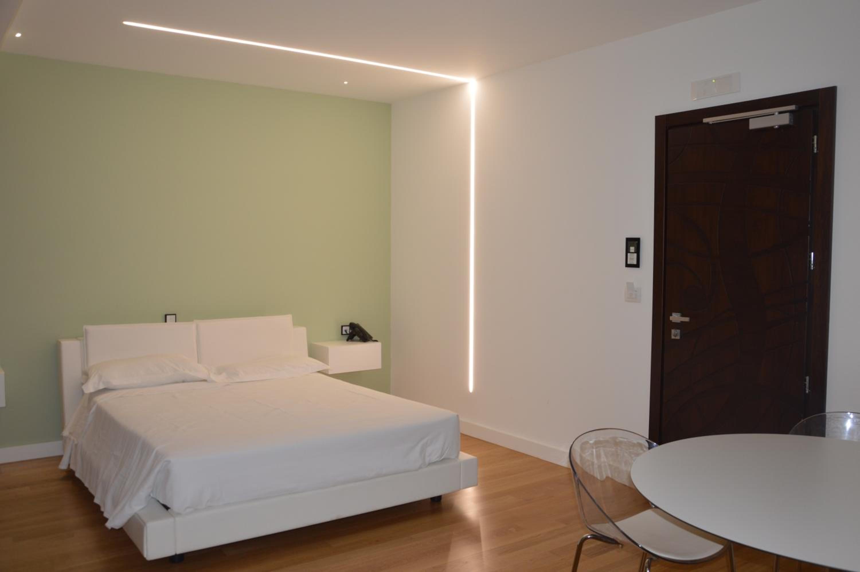 Standard Double or Twin Room photo 1