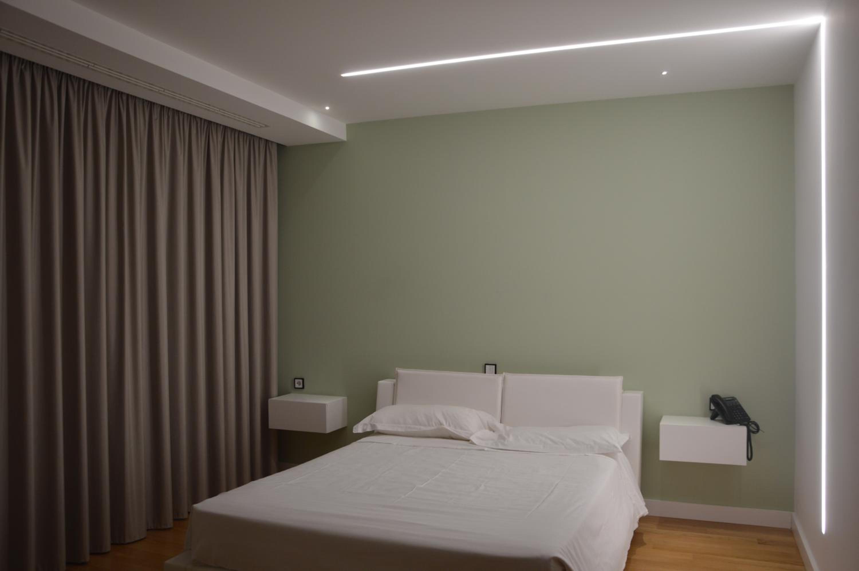 Standard Double or Twin Room photo 3
