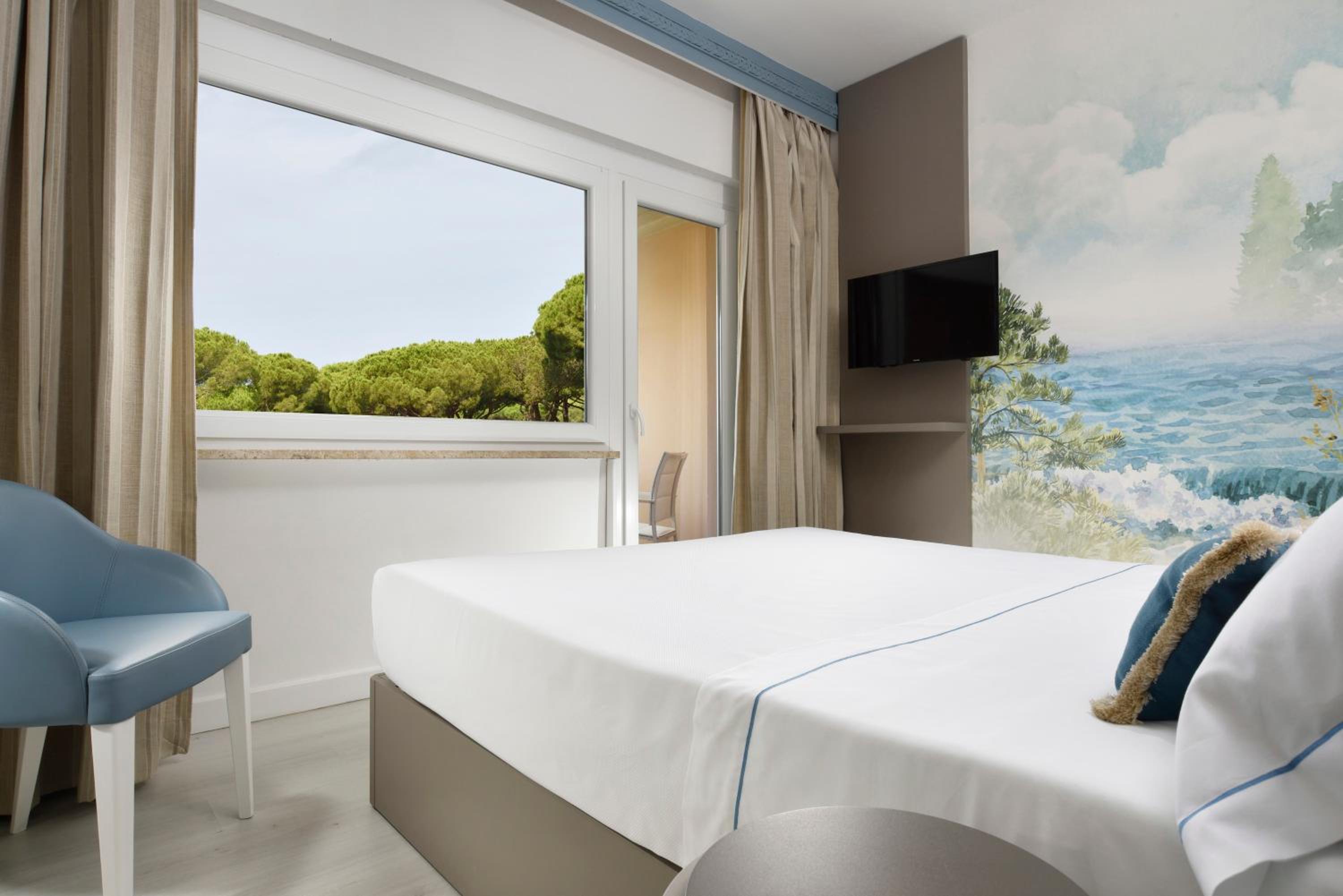 Deluxe Double Room - Photo 1