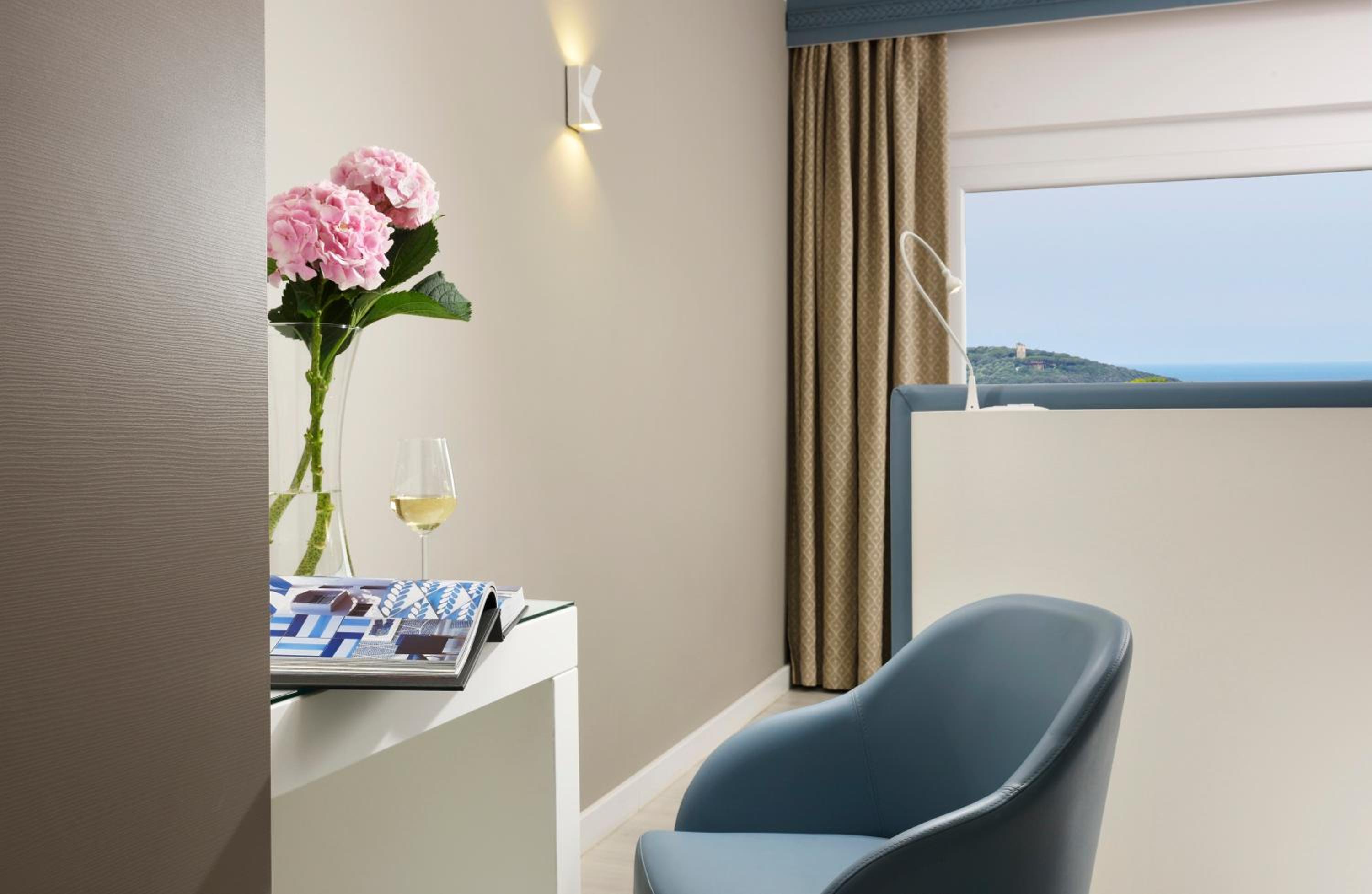 Deluxe Double Room - Photo 2