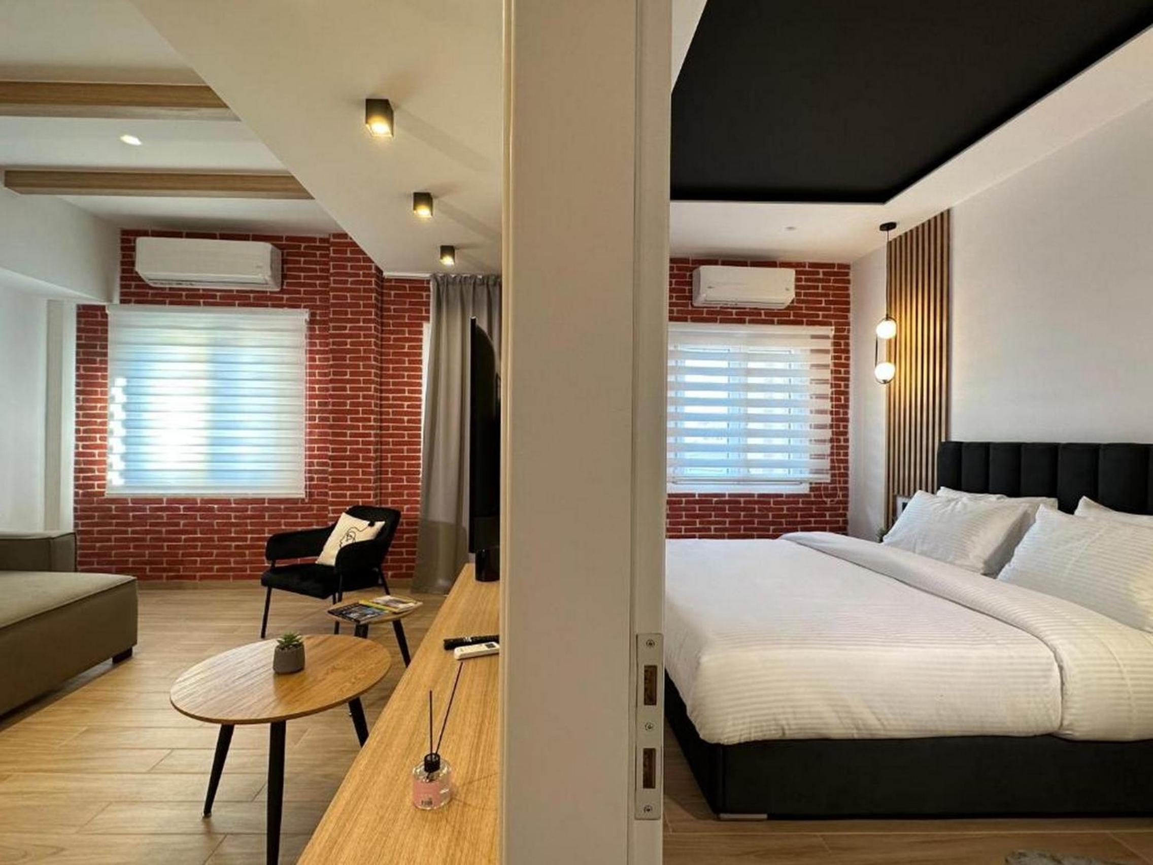 Junior Suite with Balcony photo 1