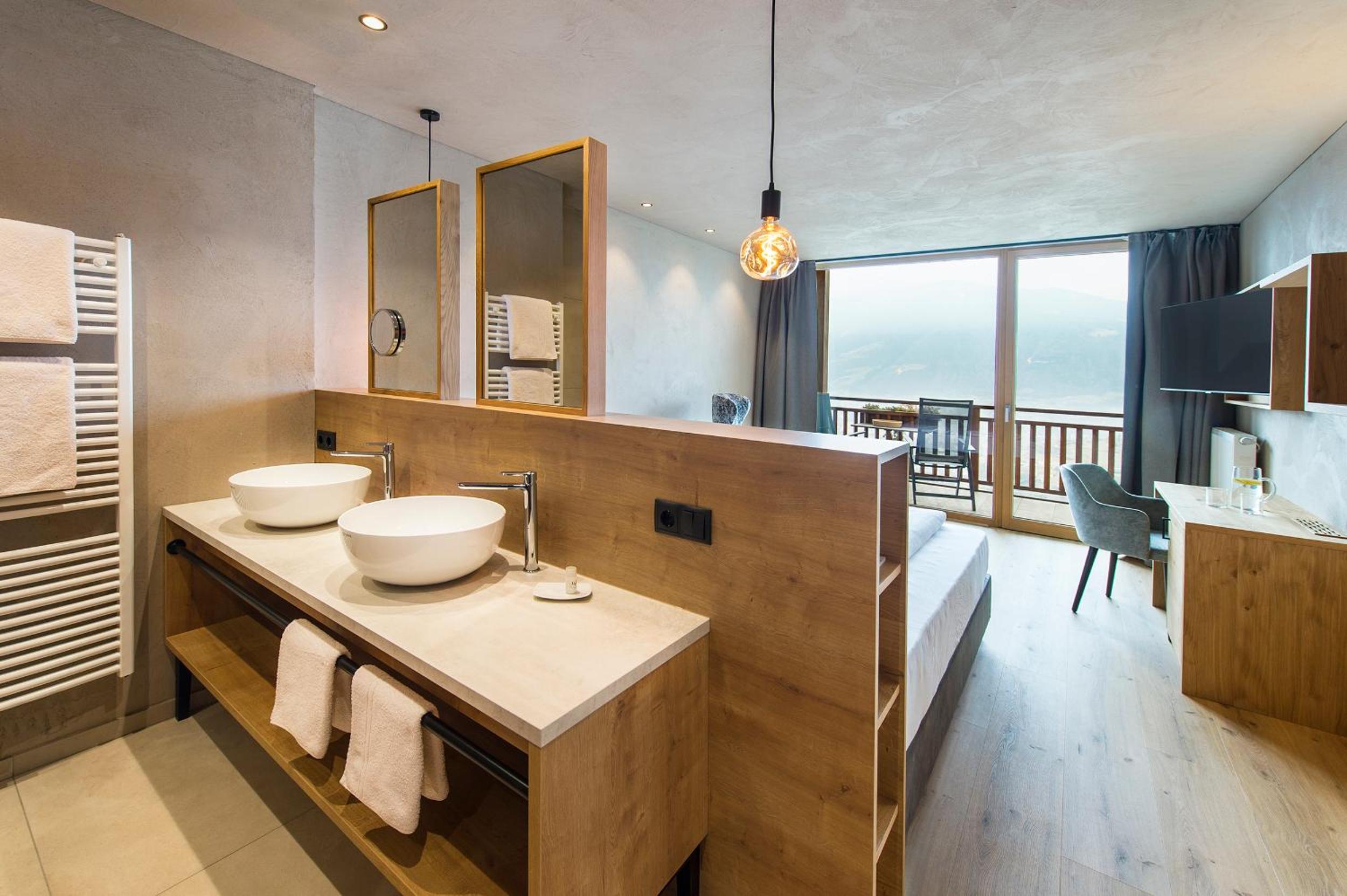 Superior Double Room - Photo 8