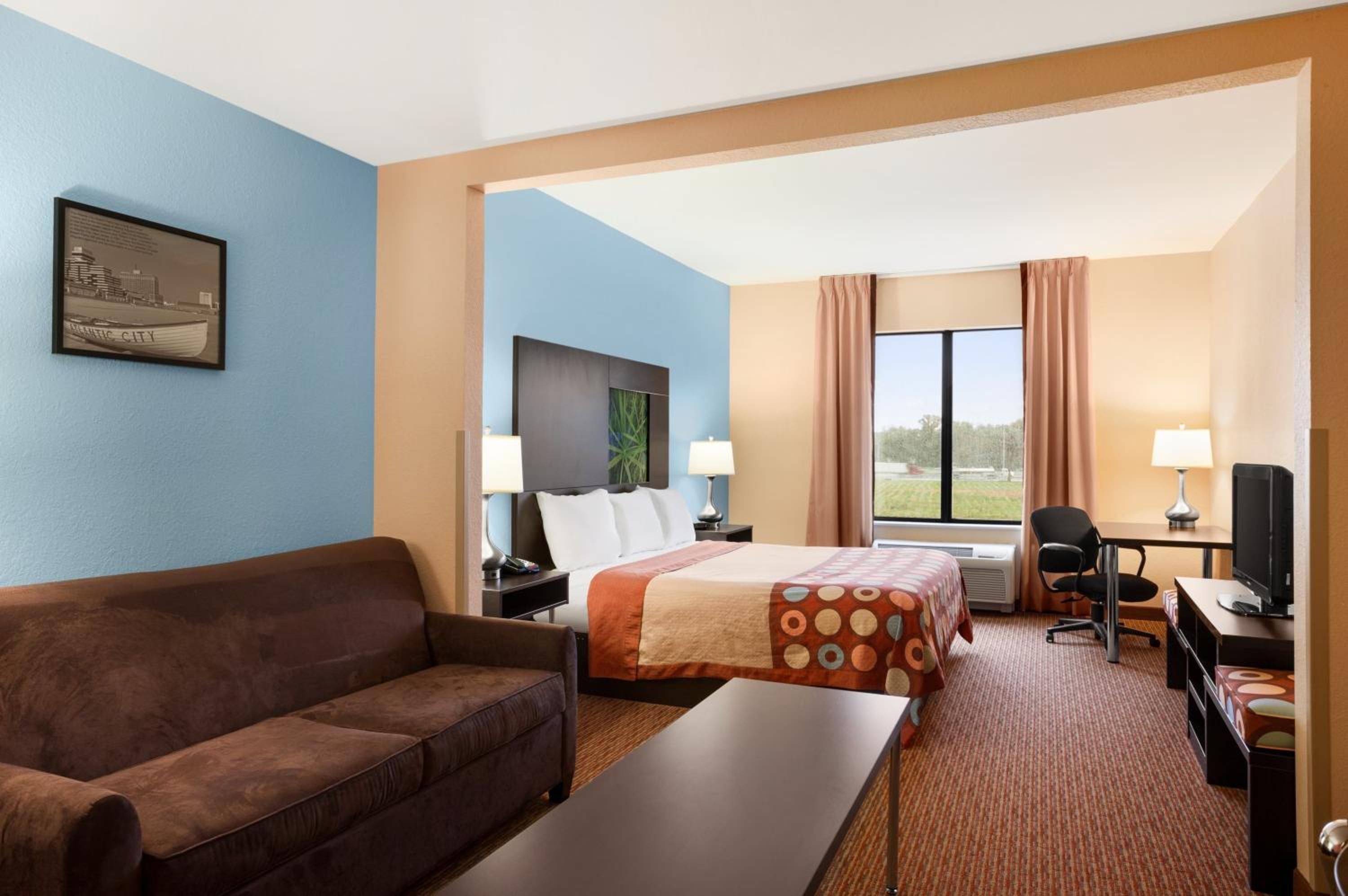 King Suite - Photo 3