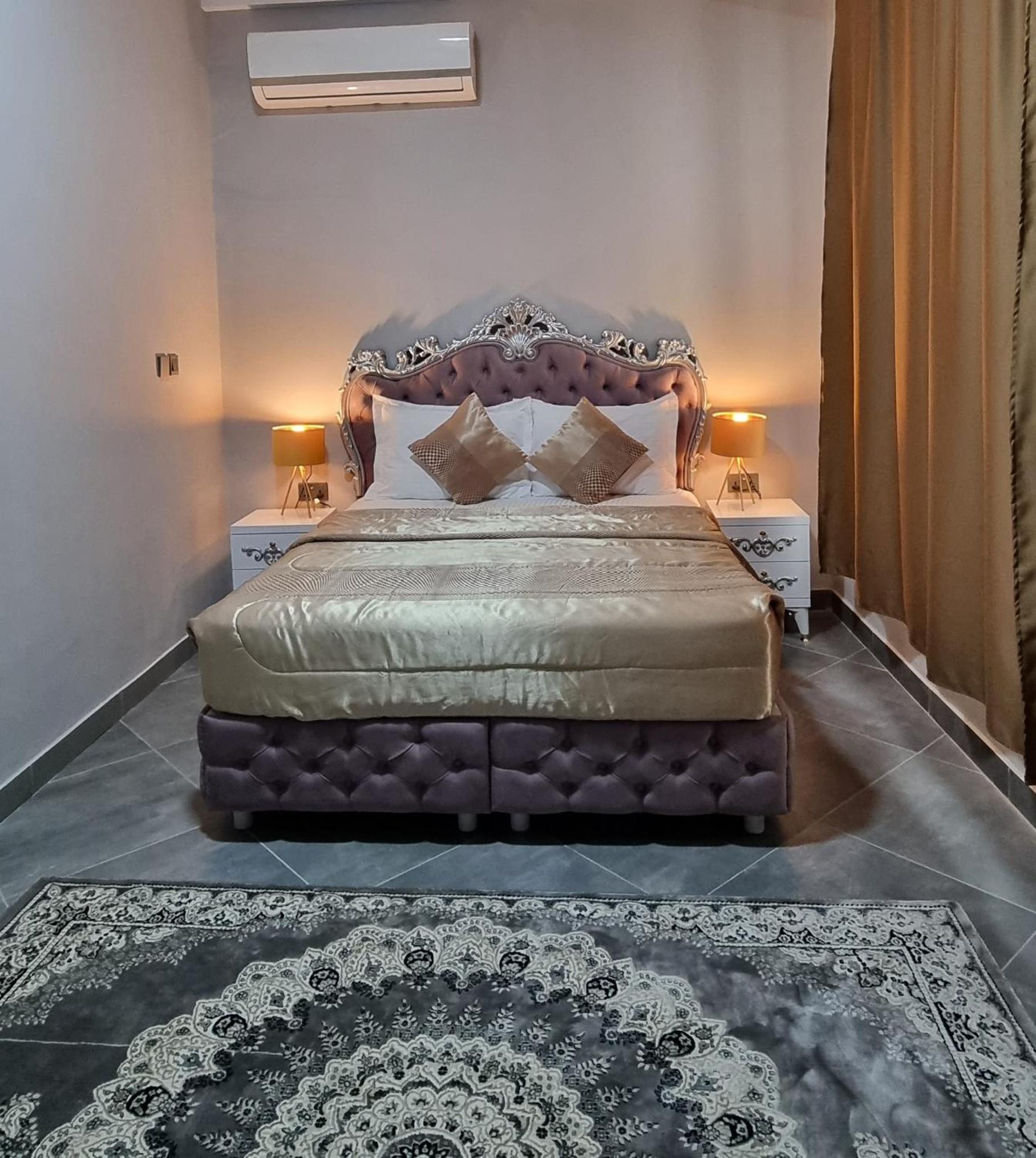Superior King Room photo 1
