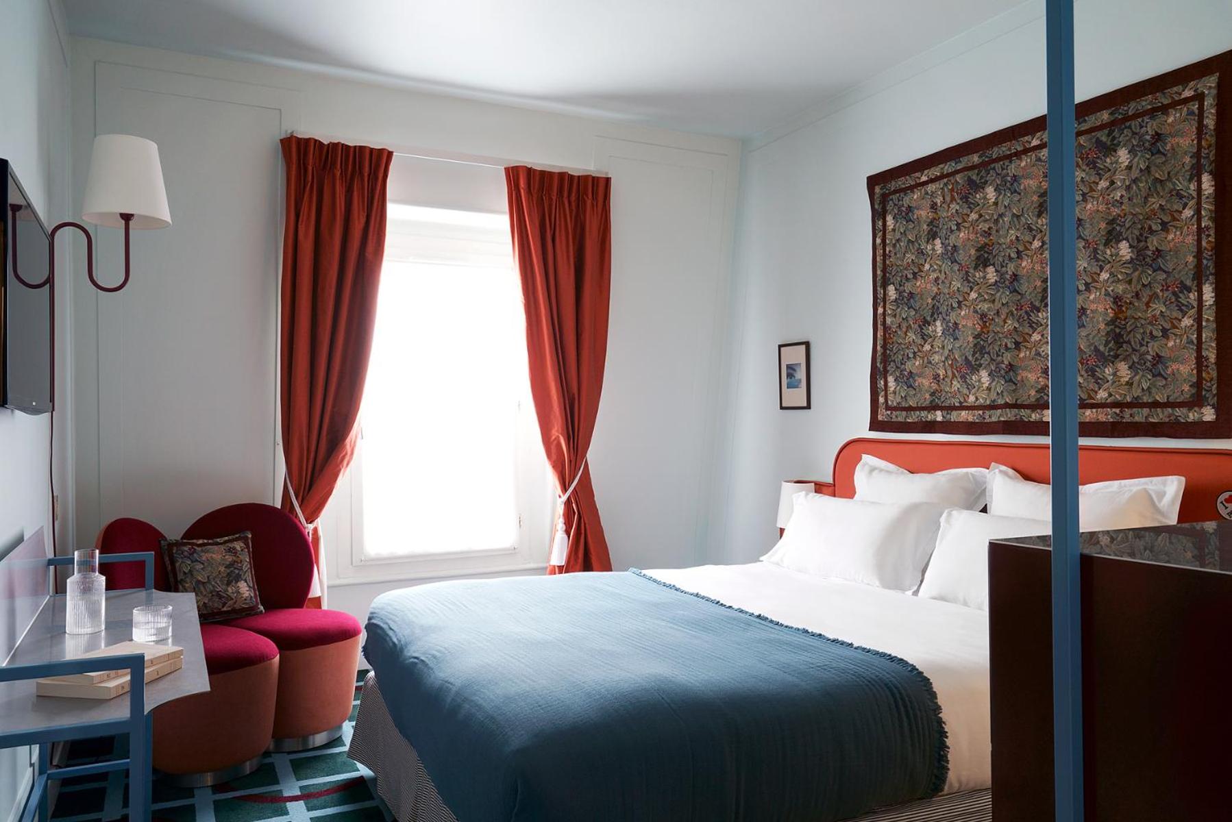 Standard  Room thumbnail 6