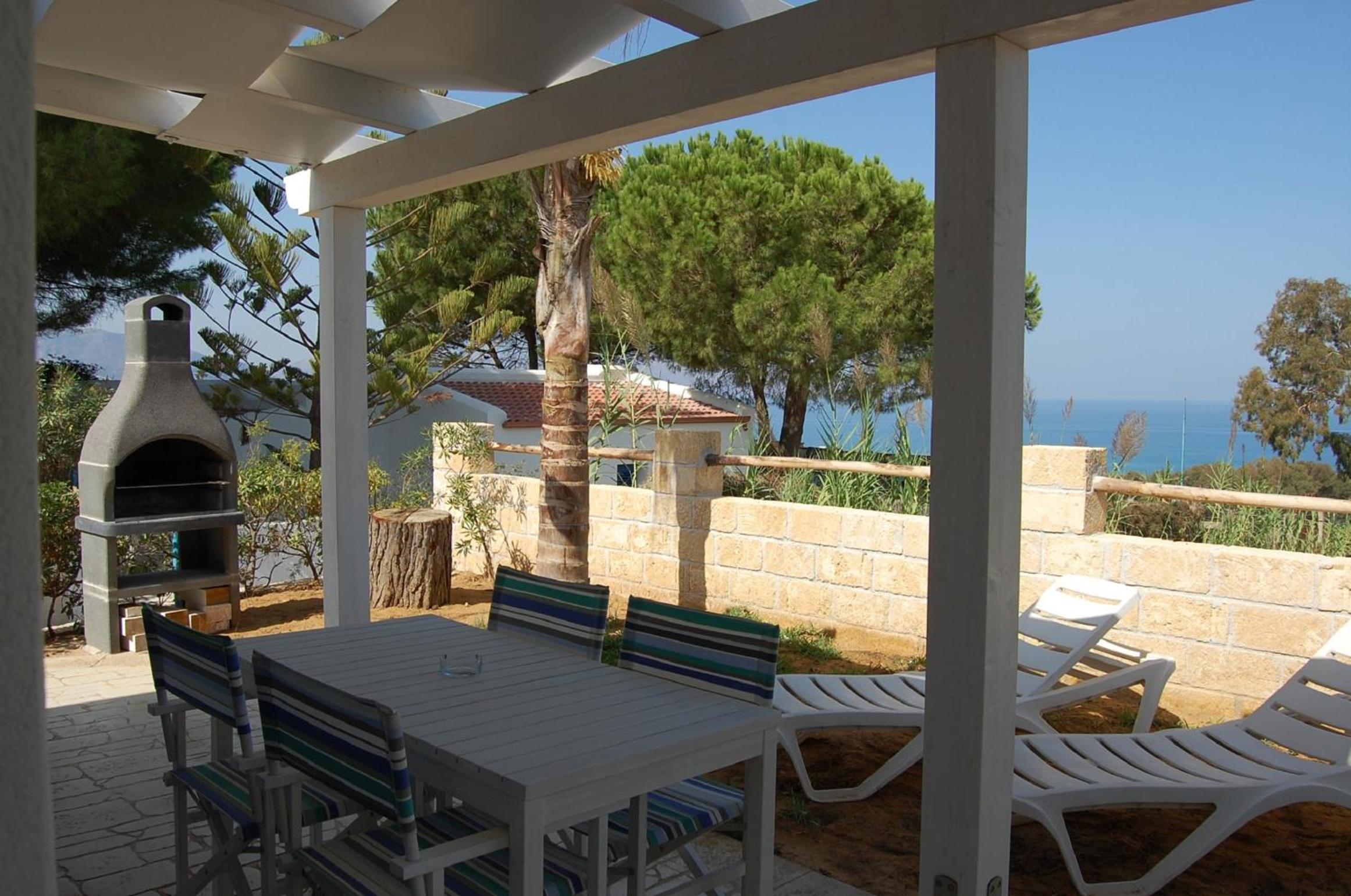 Two-Bedroom Apartment with Sea View - Photo 21