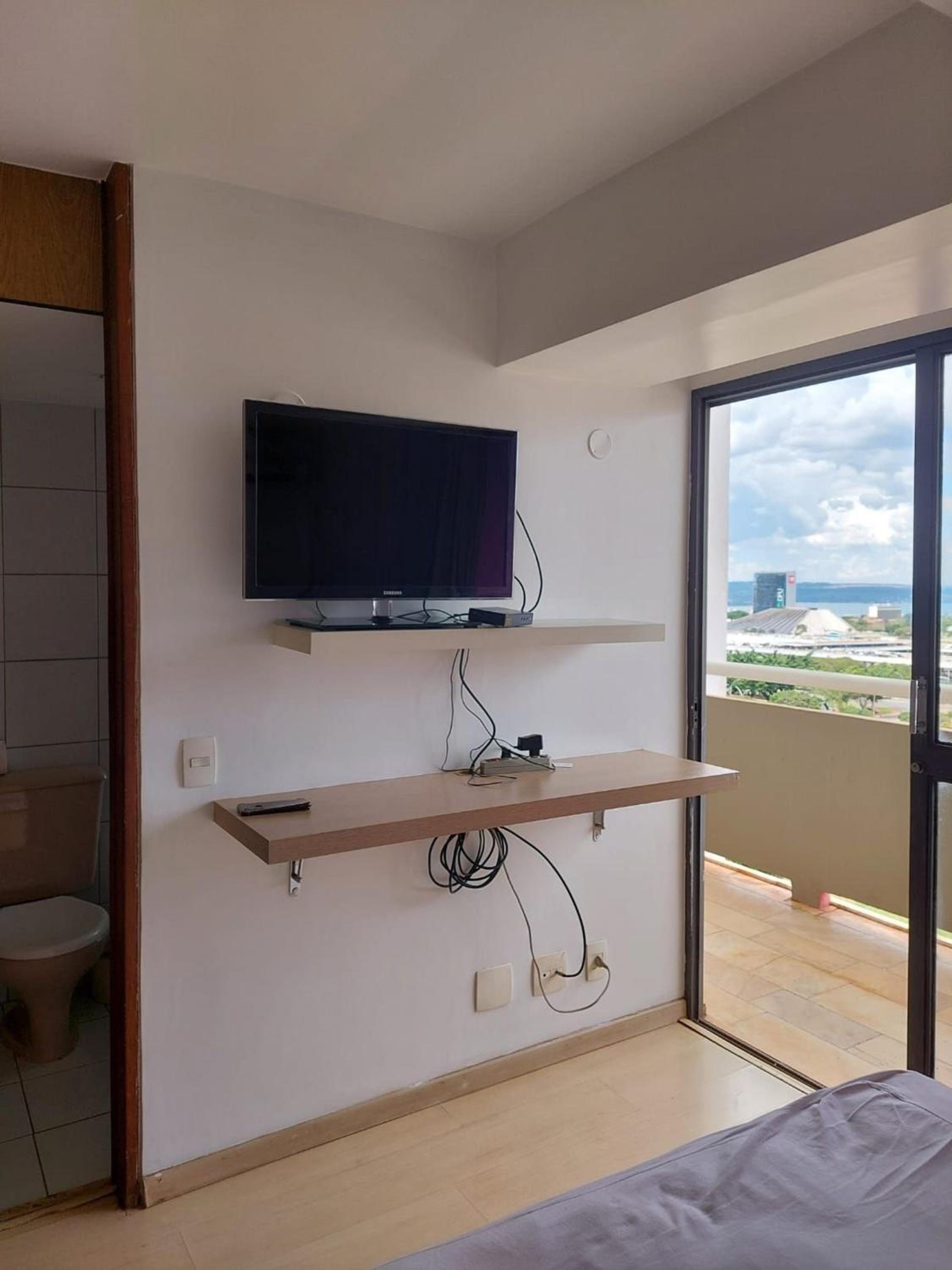 Large Double Room - Photo 1