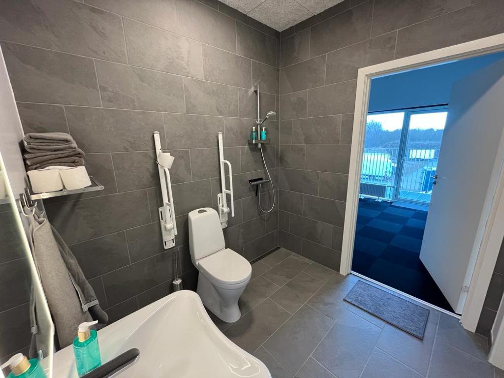 Double Room - Disability Access photo 2