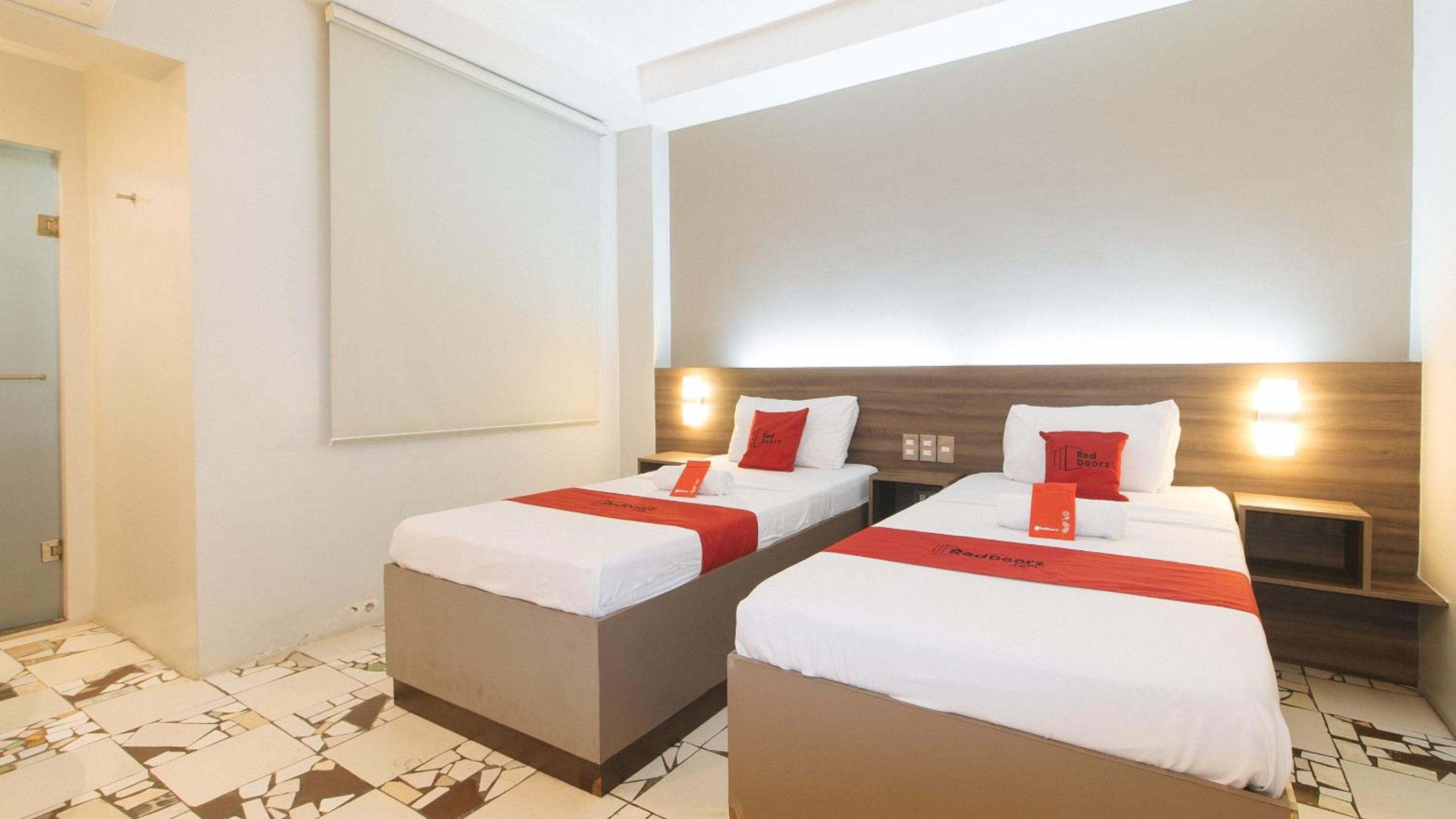 Twin Room - Photo 7