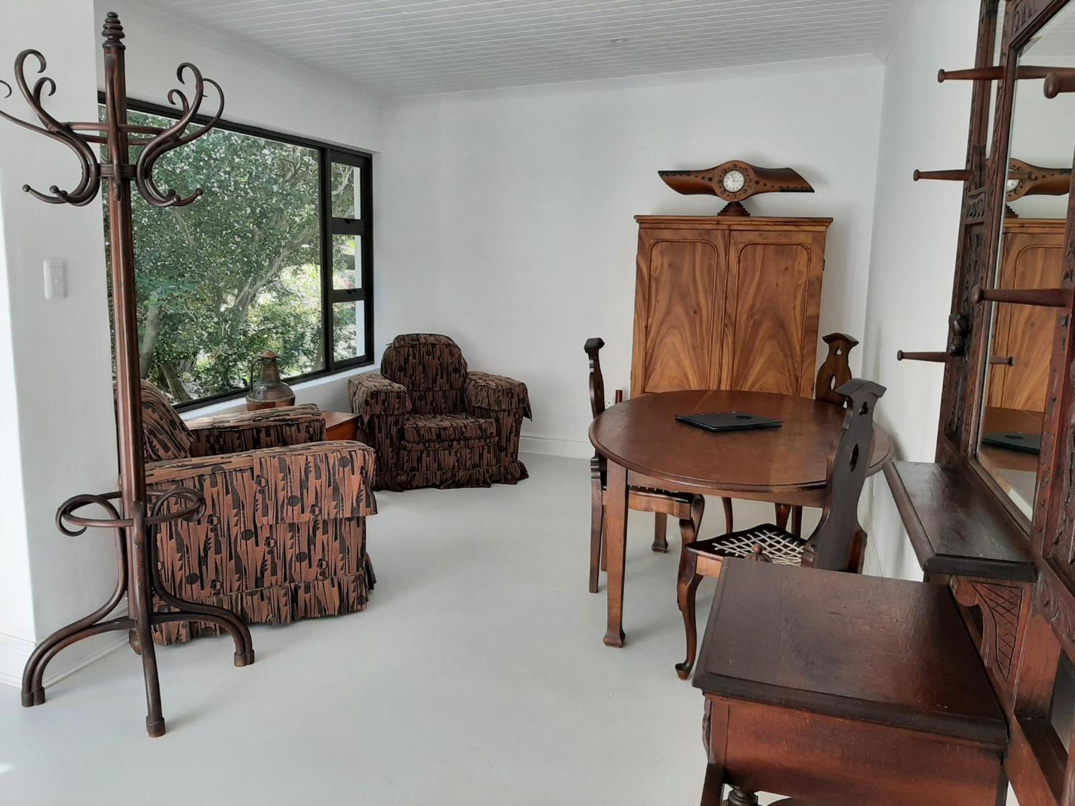 One-Bedroom Apartment - Photo 11