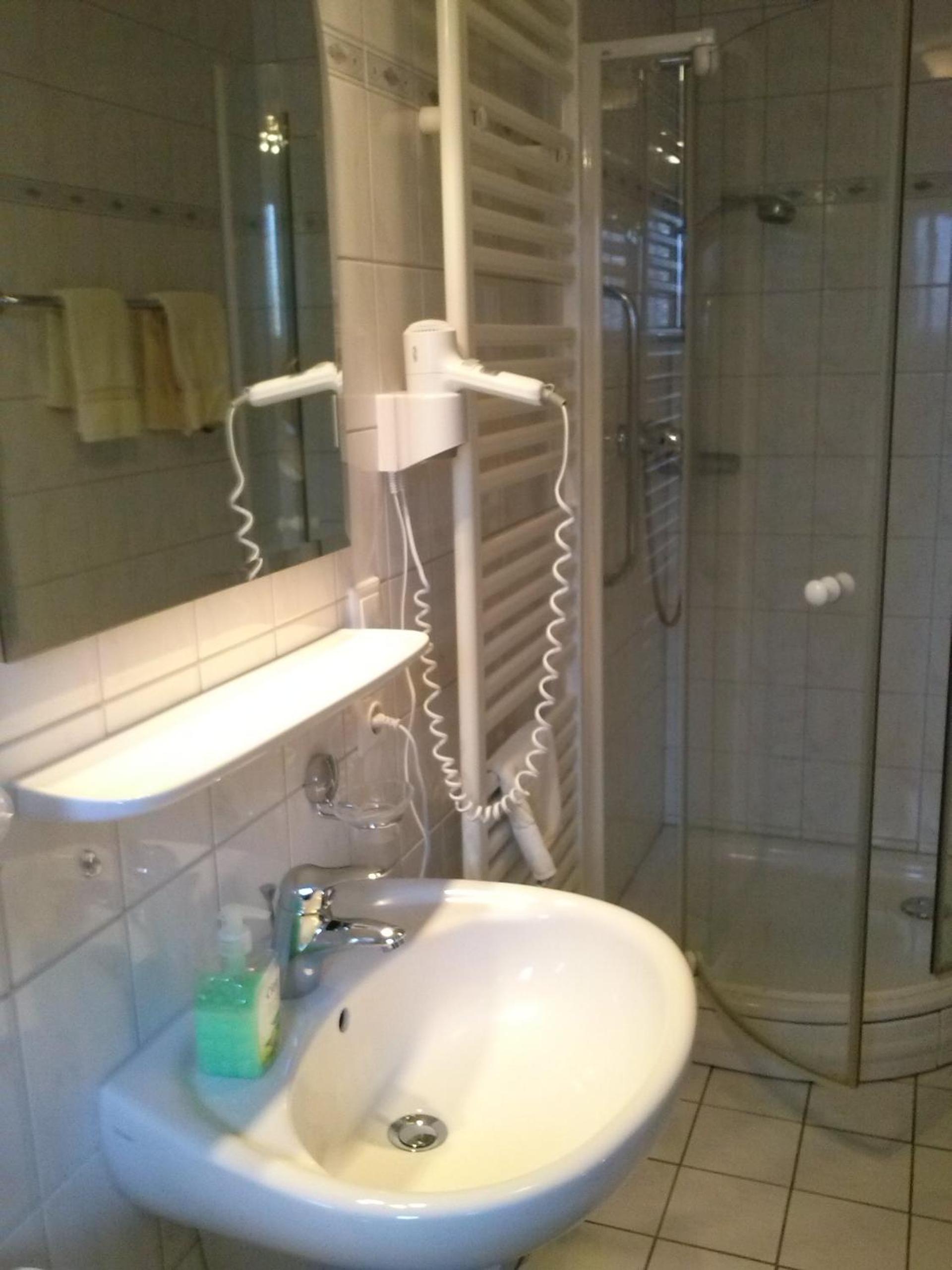 Double Room - Photo 10